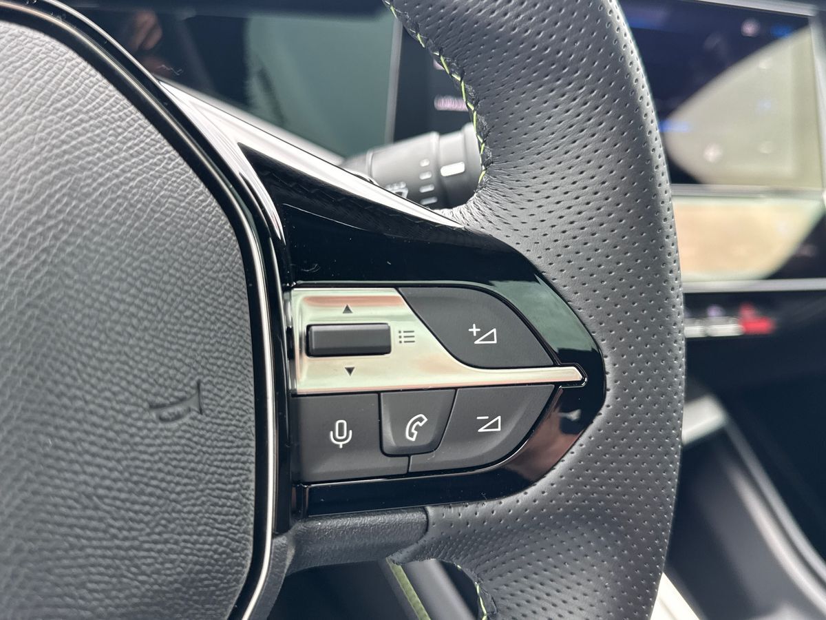 Billede af Peugeot e-408 EL 210HK 5d Aut.