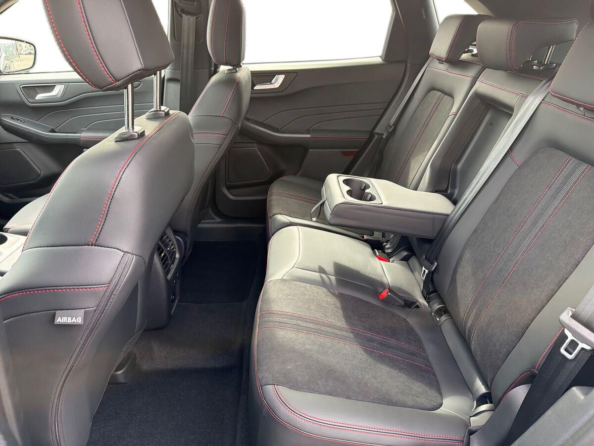 Billede af Ford Kuga 2,5 Plugin-hybrid ST-Line X CVT 243HK 5d Aut.