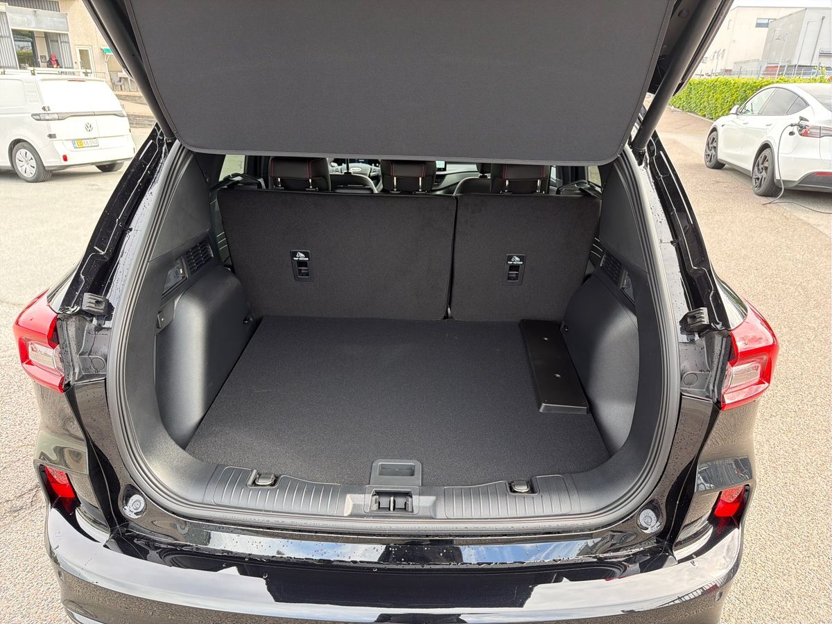 Billede af Ford Kuga 2,5 Plugin-hybrid ST-Line X CVT 243HK 5d Aut.