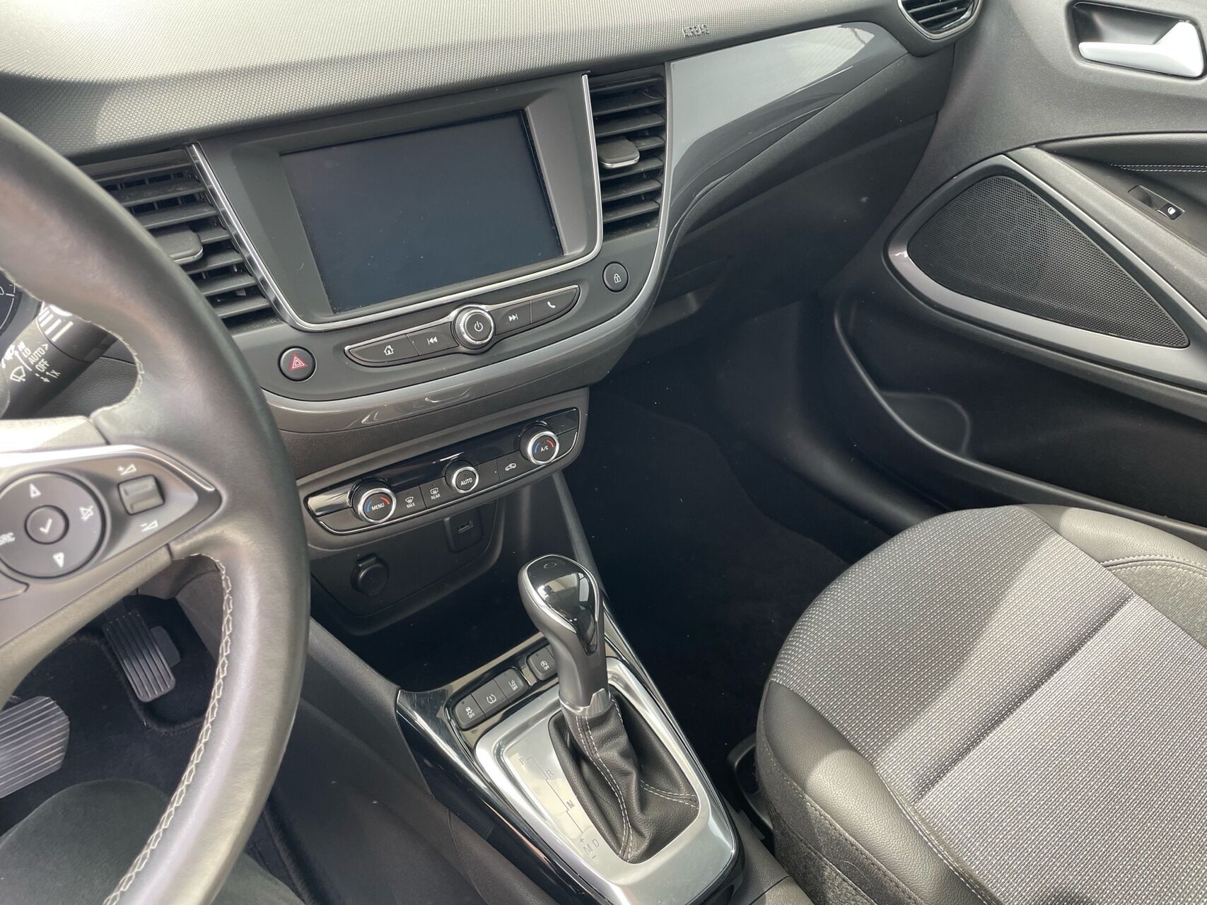 Billede af Opel Crossland 1,2 T Sport 130HK 5d 6g Aut.