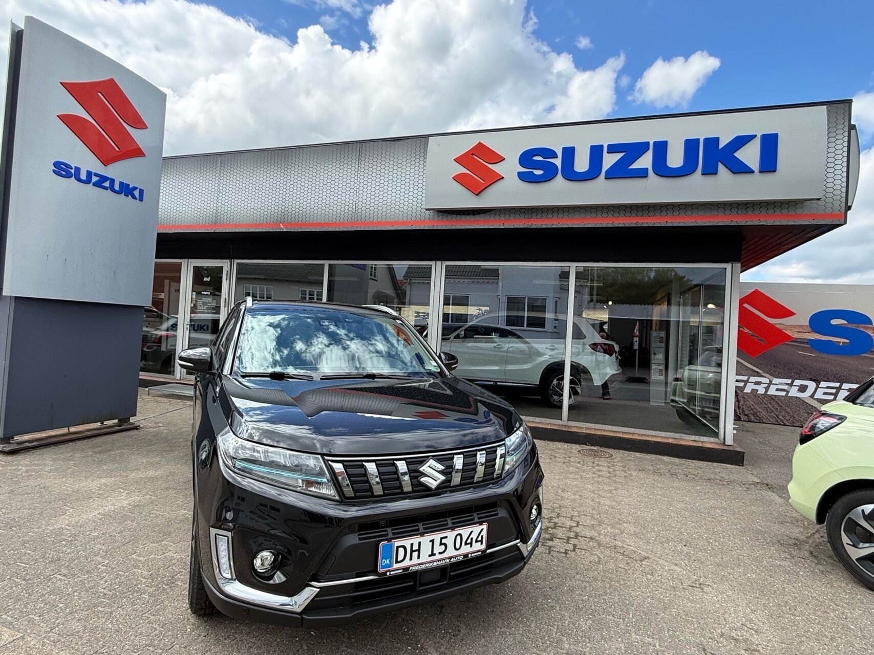 Billede af Suzuki Vitara 1,5 Hybrid Adventure AGS 102HK 5d 6g Aut.