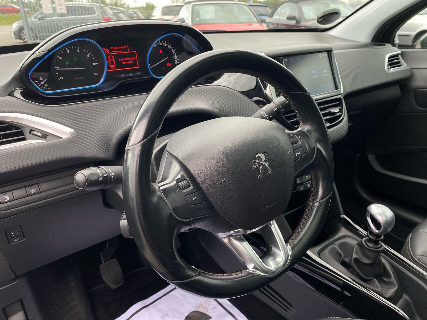 Billede af Peugeot 2008 1,2 PureTech Allure+ 130HK 5d 6g