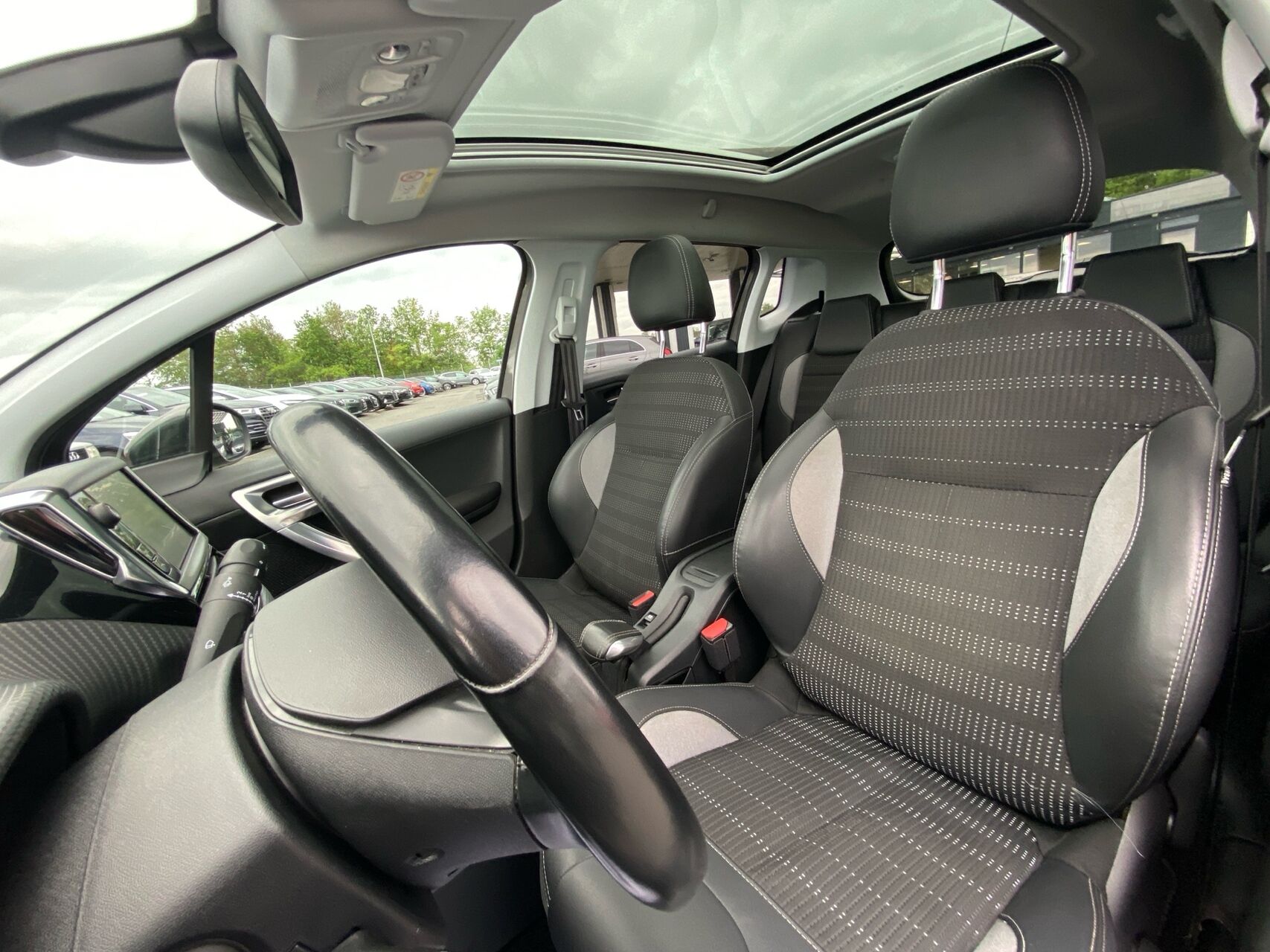 Billede af Peugeot 2008 1,2 PureTech Allure+ 130HK 5d 6g