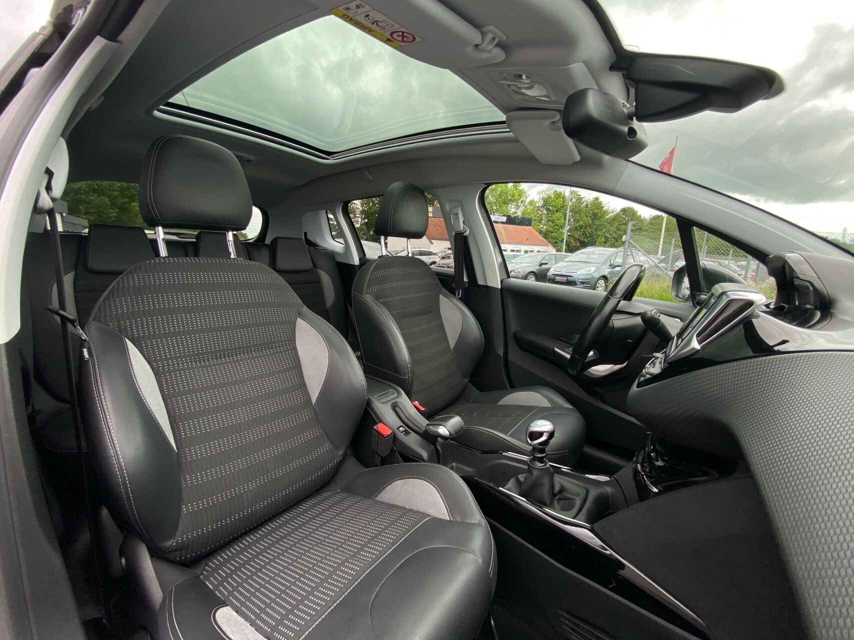 Billede af Peugeot 2008 1,2 PureTech Allure+ 130HK 5d 6g