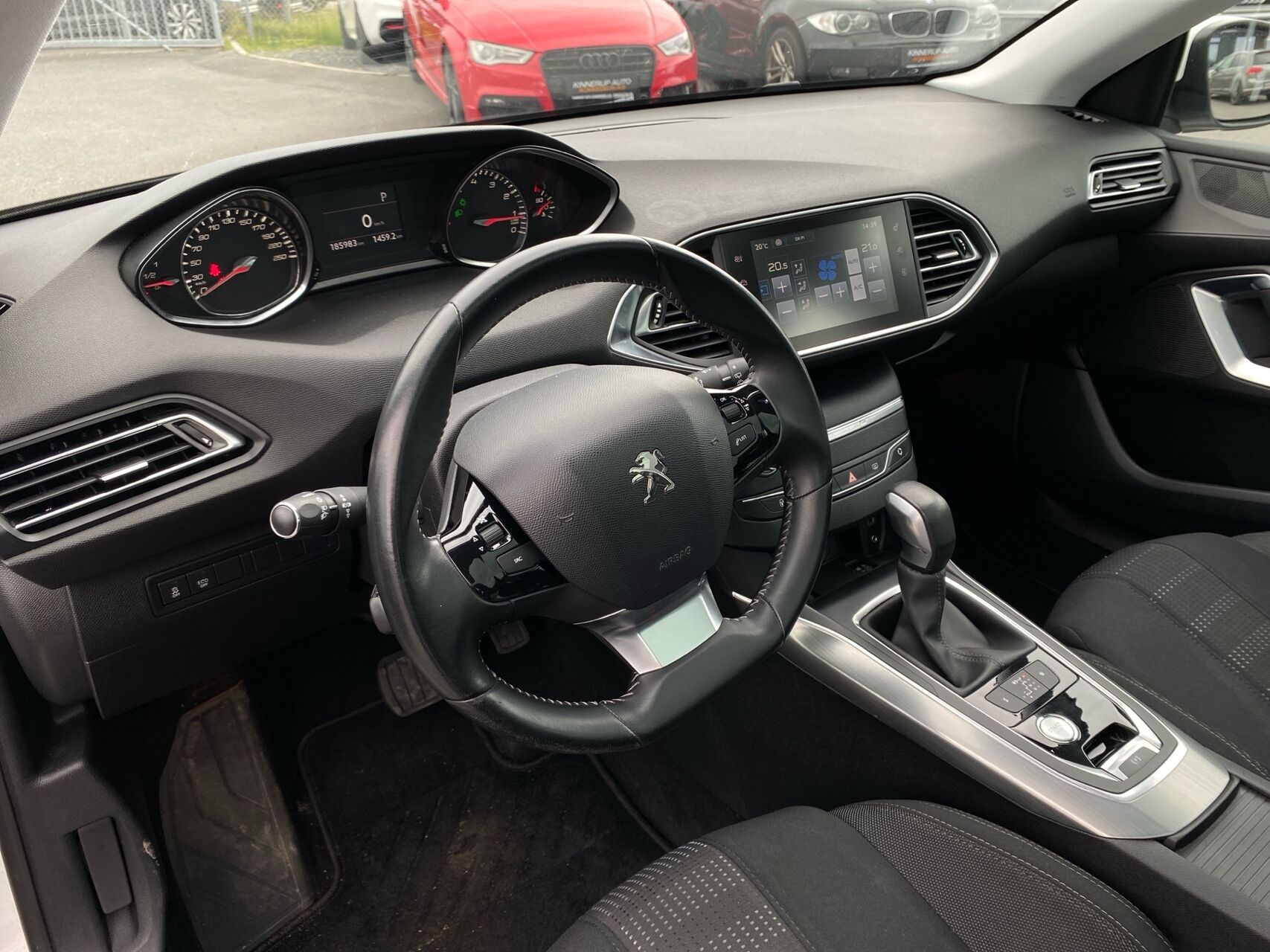 Billede af Peugeot 308 SW 1,2 e-THP Selection Sky EAT6 130HK Stc 6g Aut.