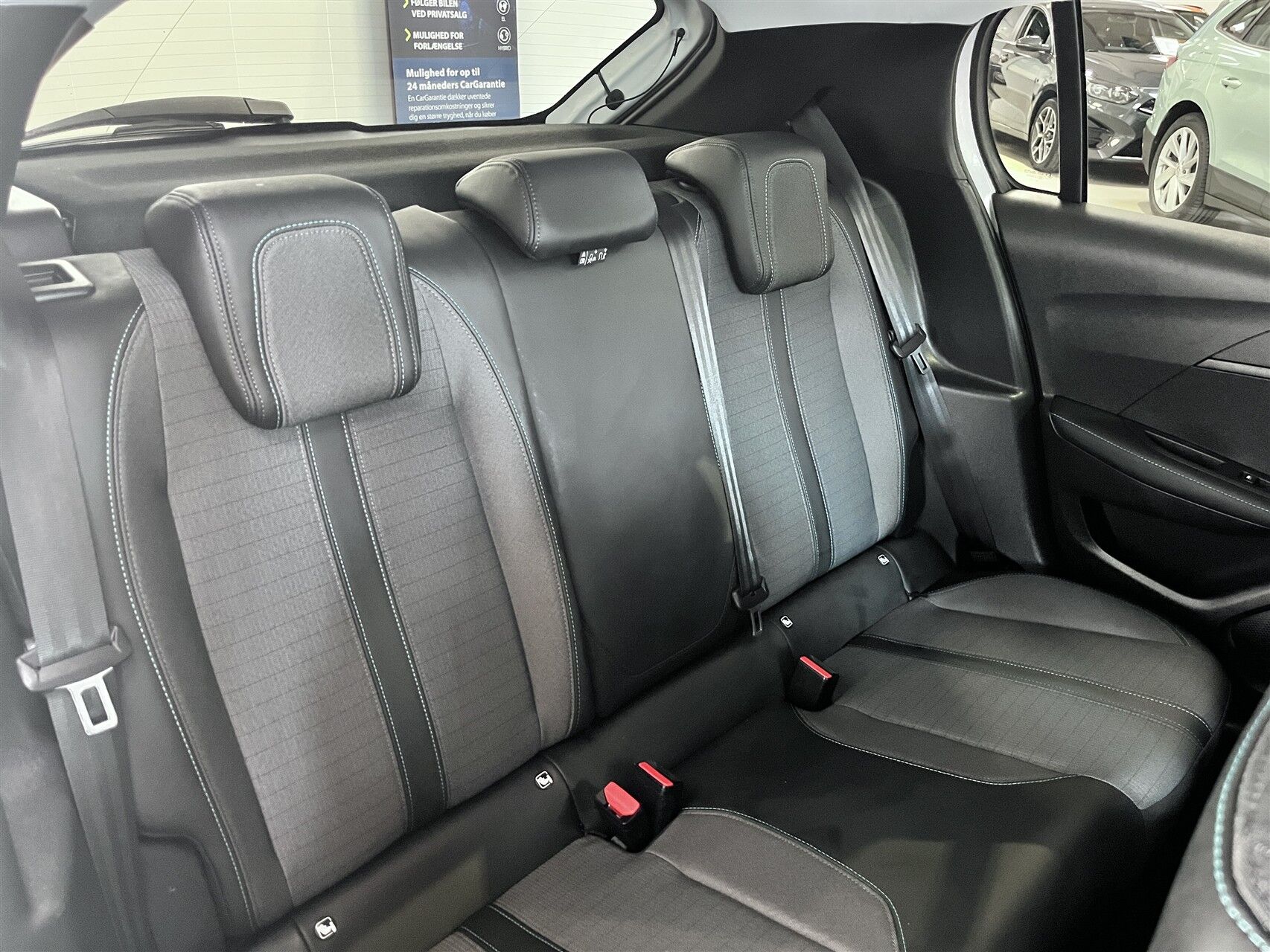 Billede af Peugeot 208 1,2 PureTech Black Selection 100HK 5d 6g