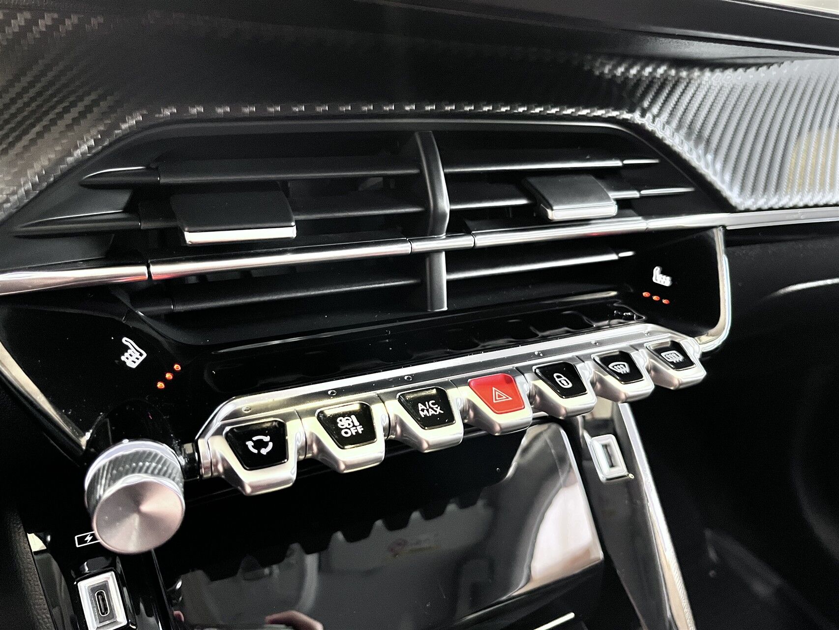 Billede af Peugeot 208 1,2 PureTech Black Selection 100HK 5d 6g