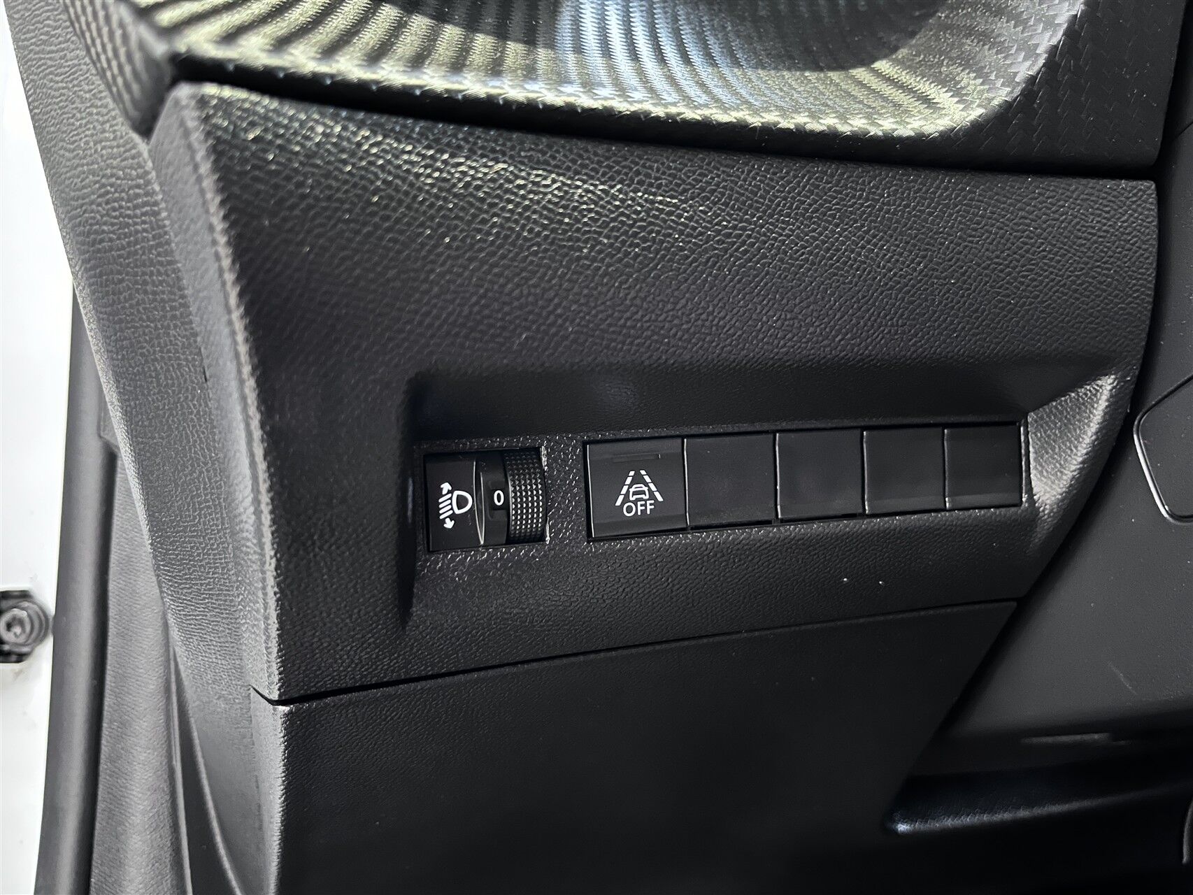 Billede af Peugeot 208 1,2 PureTech Black Selection 100HK 5d 6g