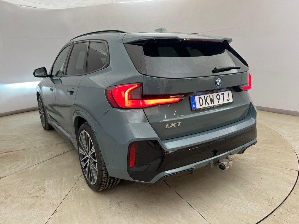 Billede af BMW iX1 xDrive30 Fully Charged 4x4 313HK 5d Aut.