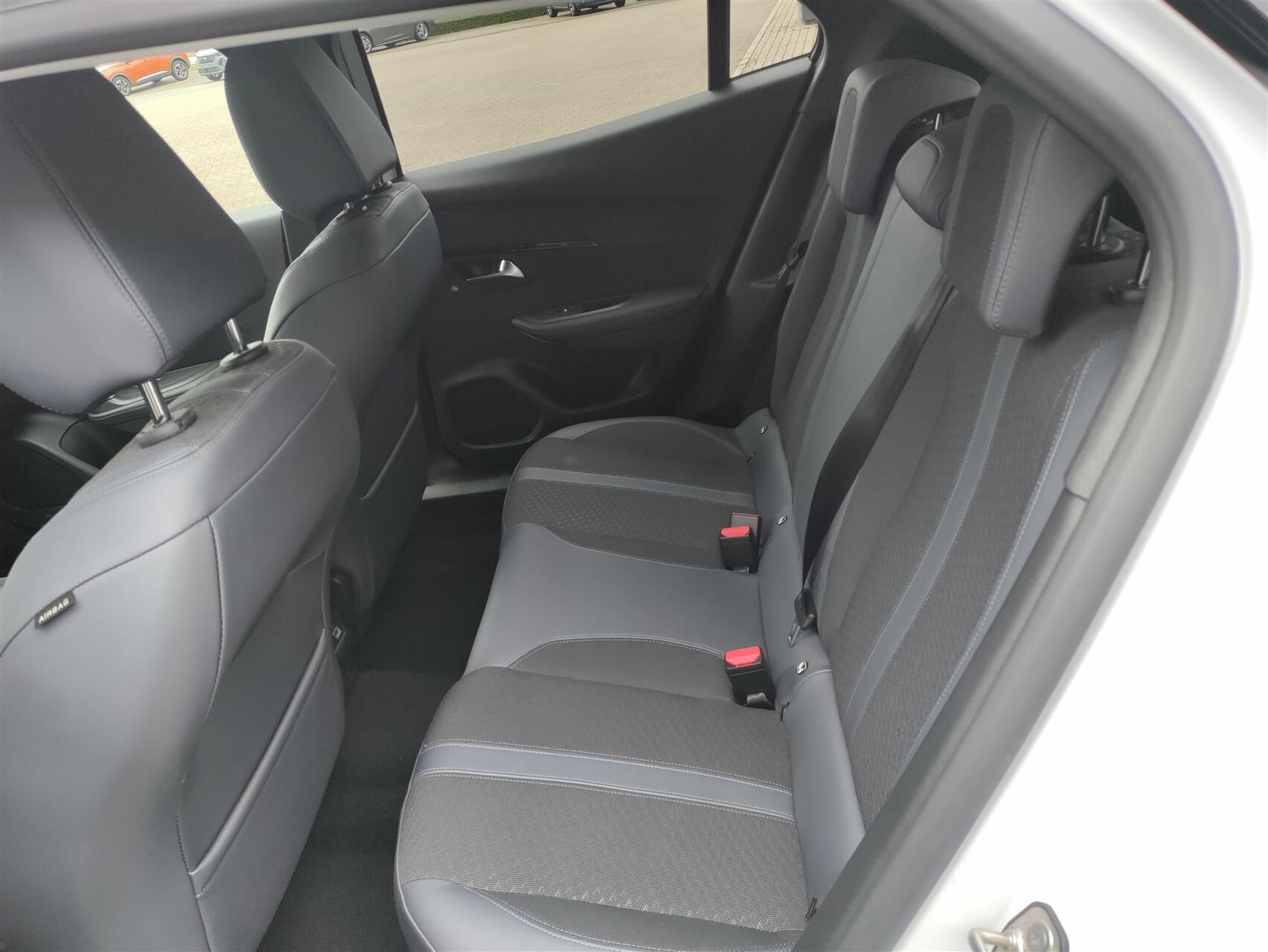 Billede af Peugeot 2008 1,2 PureTech Evolution 130HK 5d