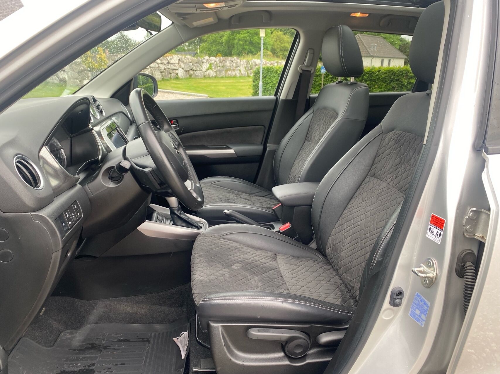 Billede af Suzuki Vitara 1,4 Boosterjet  Mild hybrid Adventure 129HK 5d 6g Aut.