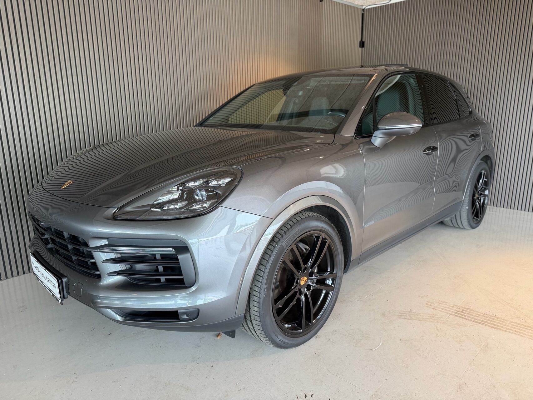 Billede af Porsche Cayenne 3,0 E-Hybrid 4WD Tiptr. 462HK 5d 8g Aut.