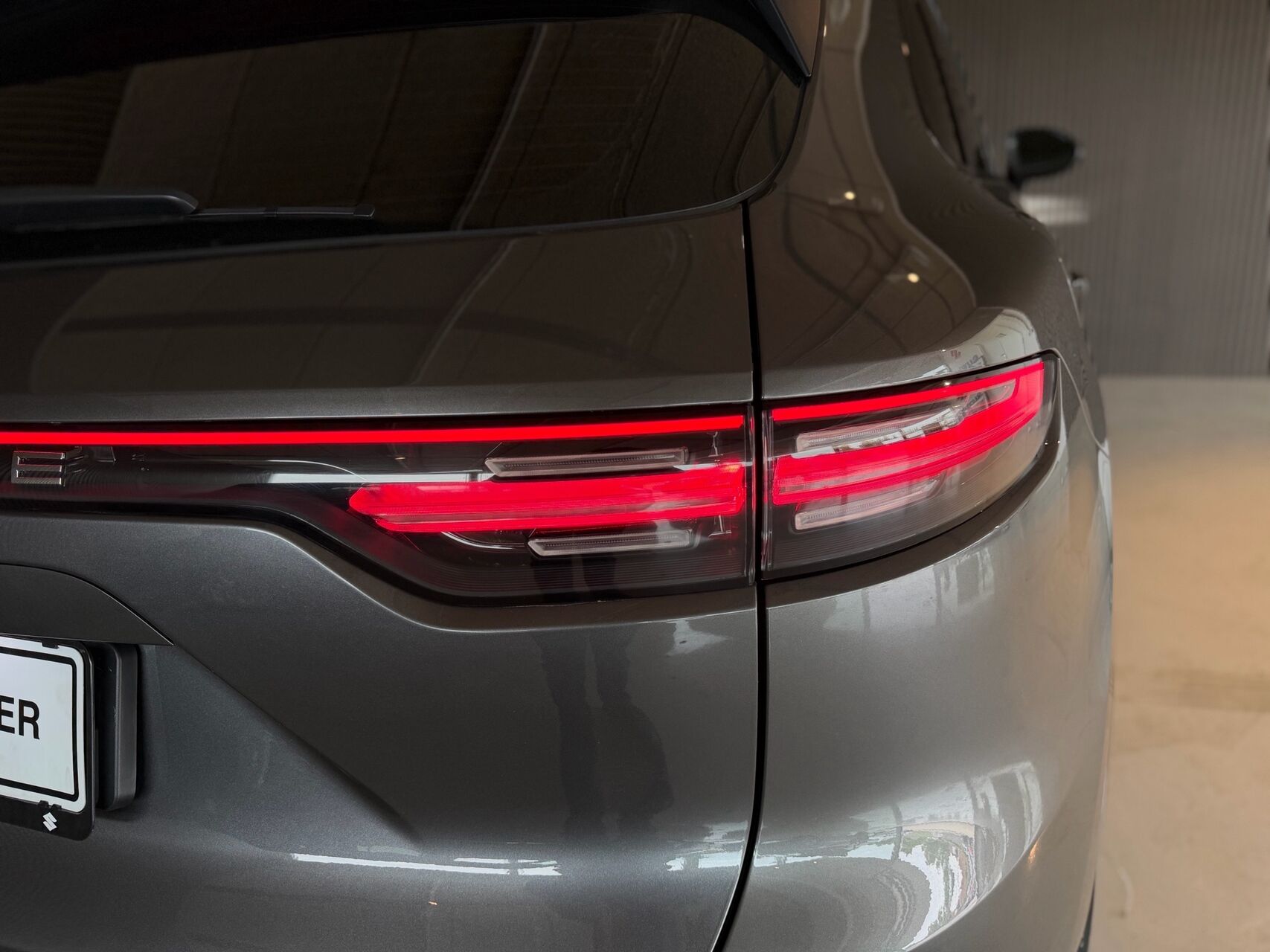 Billede af Porsche Cayenne 3,0 E-Hybrid 4WD Tiptr. 462HK 5d 8g Aut.