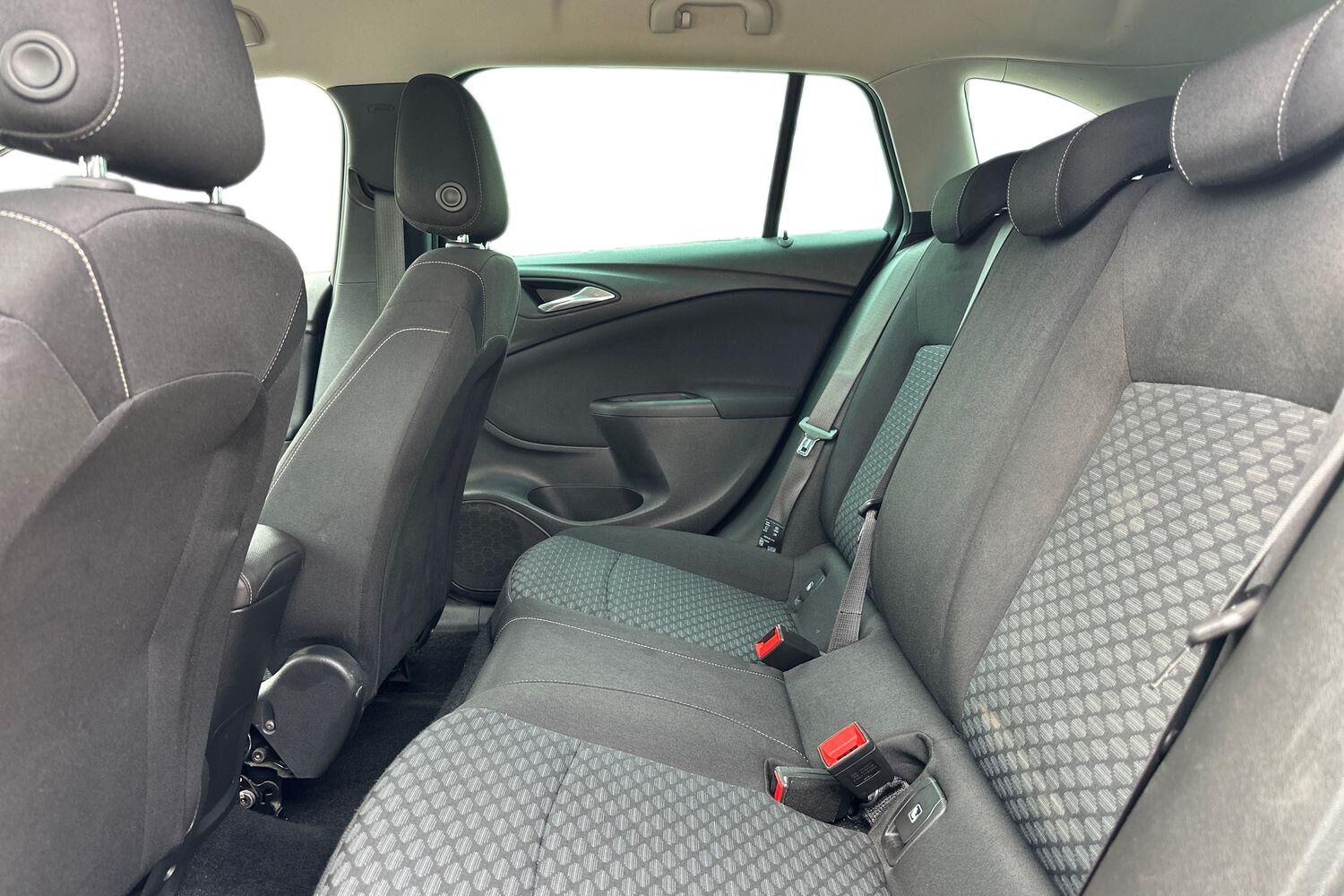 Billede af Opel Astra Sports Tourer 1,0 Turbo Enjoy Start/Stop Easytronic 105HK Stc Aut.
