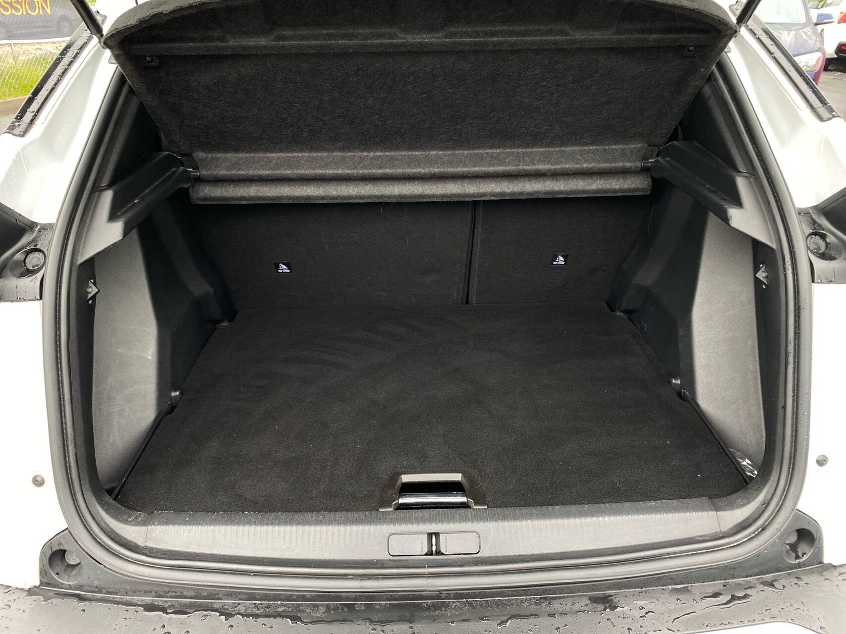 Billede af Peugeot 2008 1,5 BlueHDi Allure Pack EAT8 130HK 5d 8g Aut.