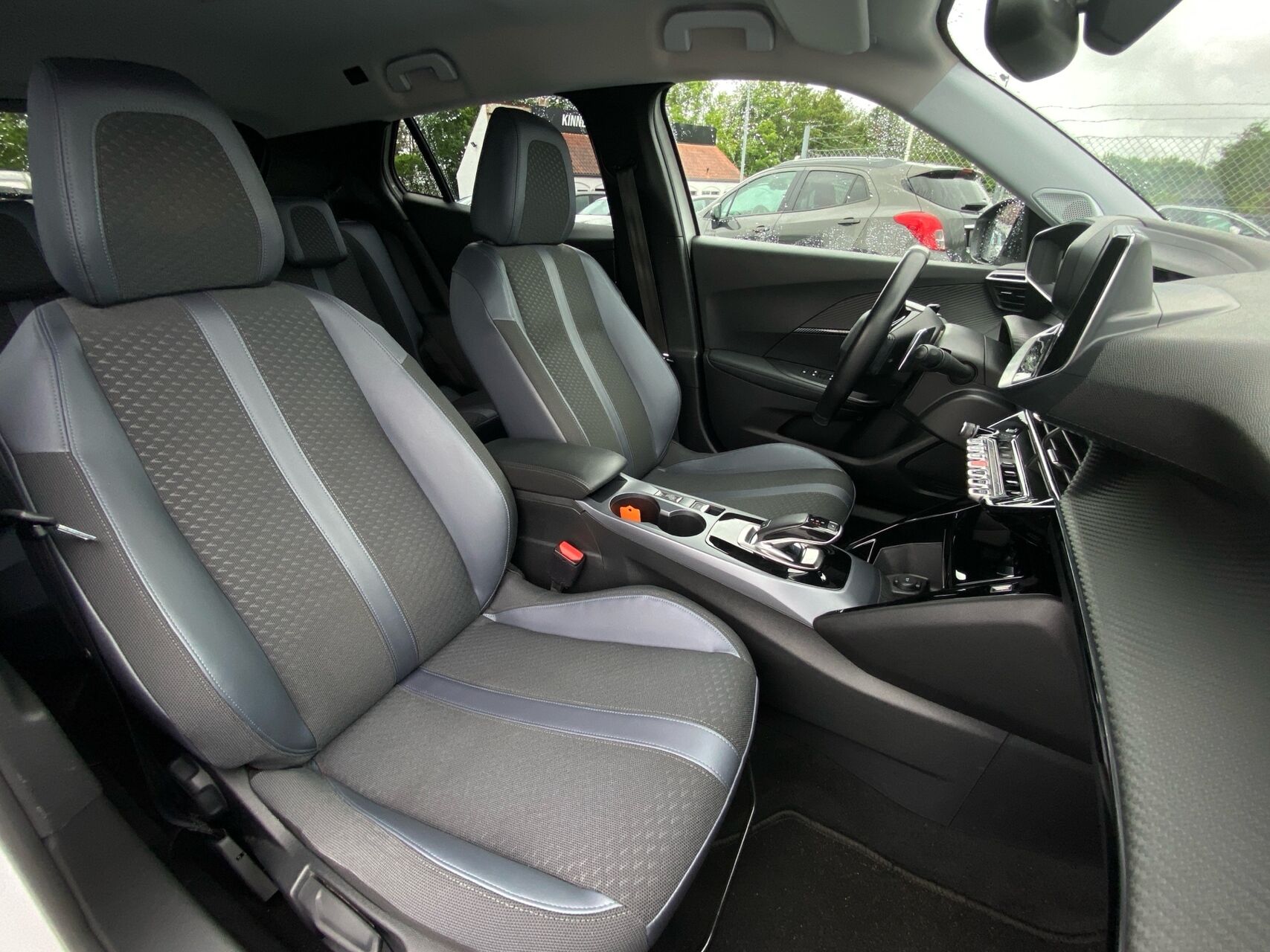 Billede af Peugeot 2008 1,5 BlueHDi Allure Pack EAT8 130HK 5d 8g Aut.