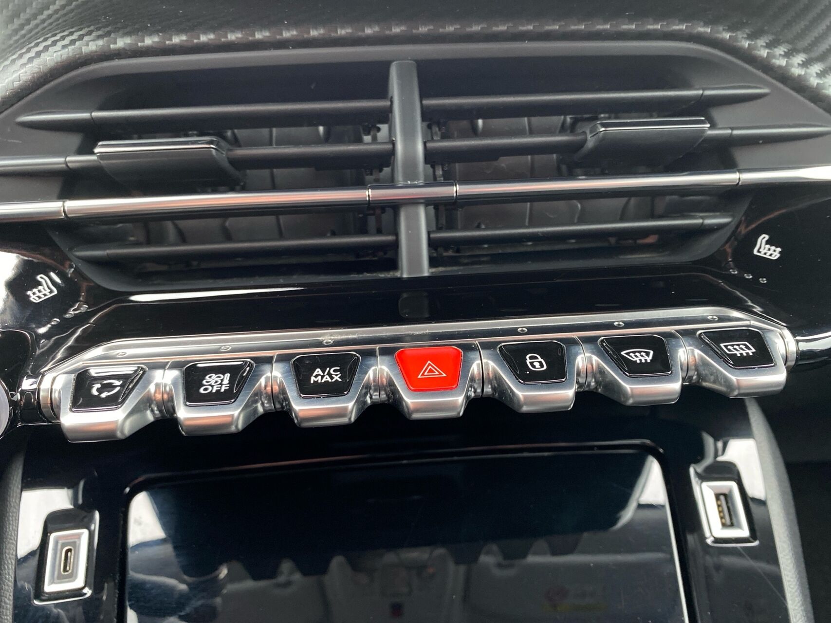 Billede af Peugeot 2008 1,5 BlueHDi Allure Pack EAT8 130HK 5d 8g Aut.