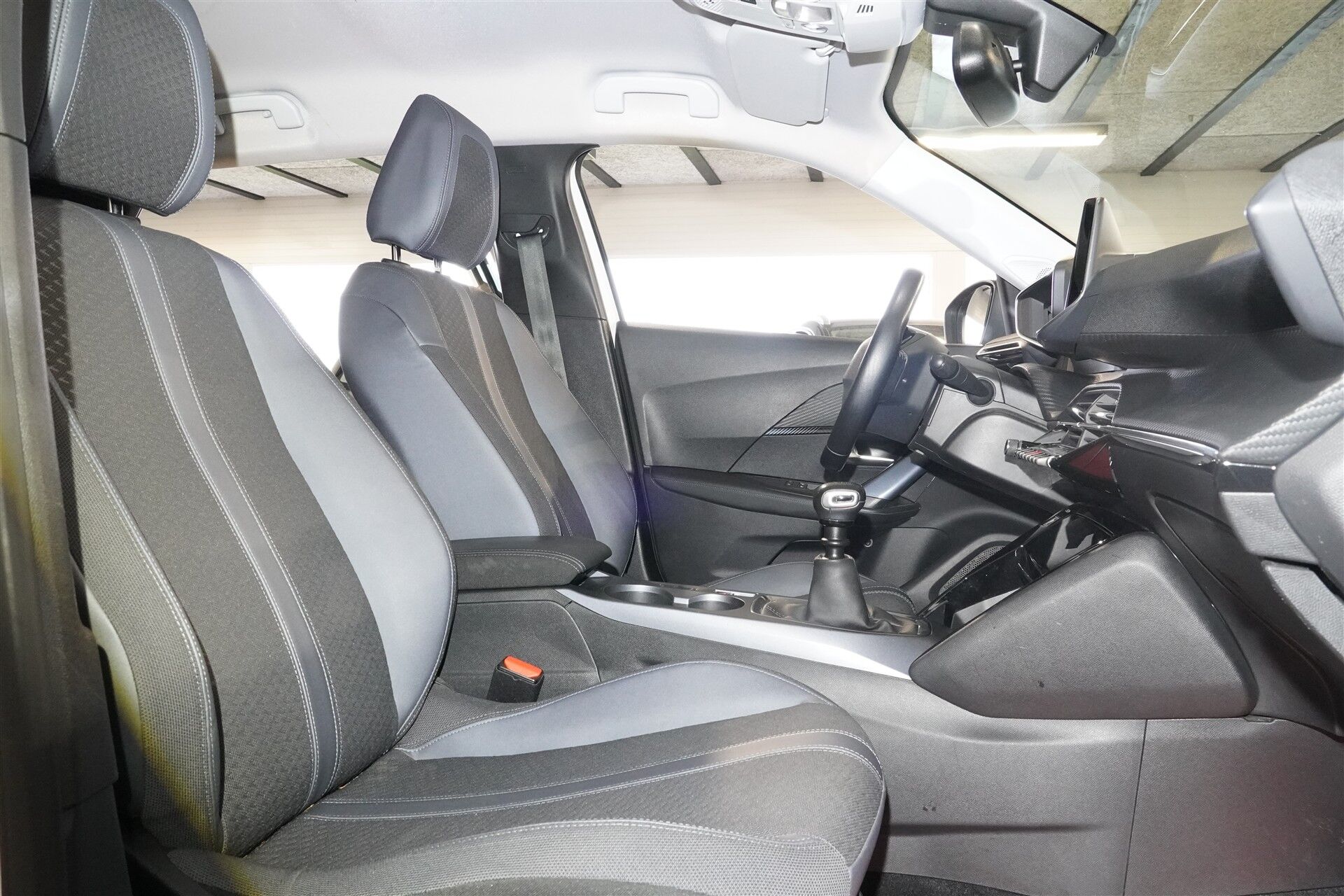 Billede af Peugeot 2008 1,2 PureTech Allure 130HK 5d