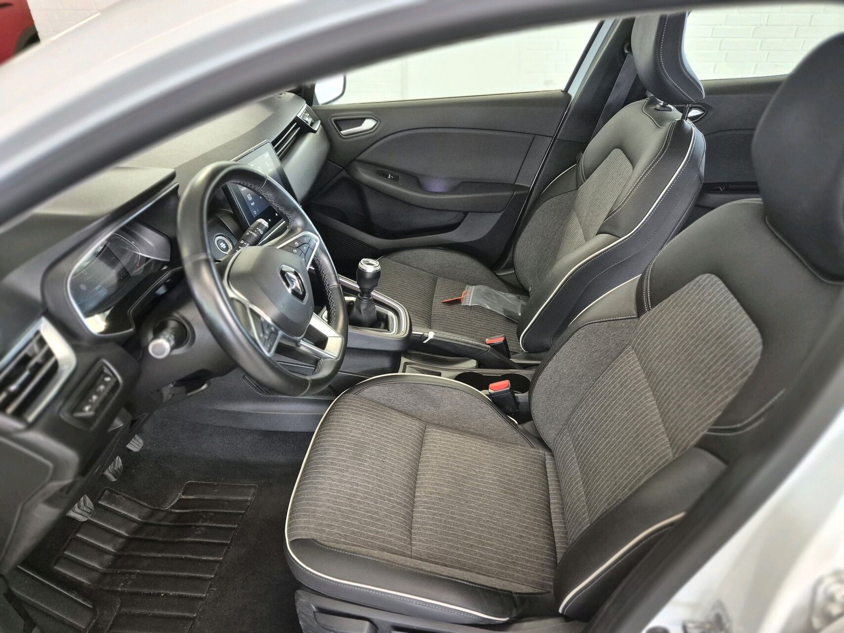 Billede af Renault Clio 1,0 TCE Intens 100HK 5d