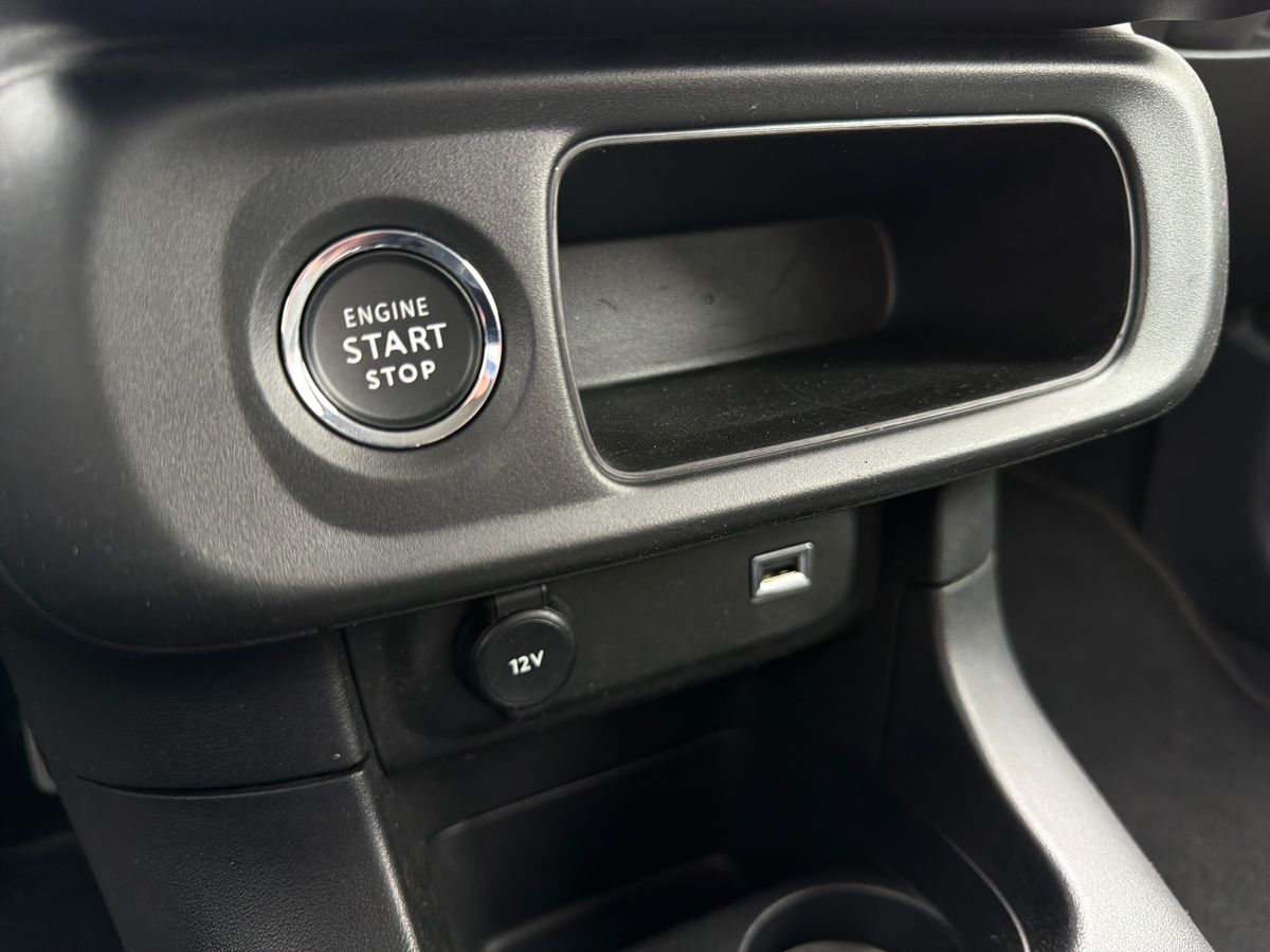 Billede af Citroën C3 1,2 PureTech Shine Sport 83HK 5d