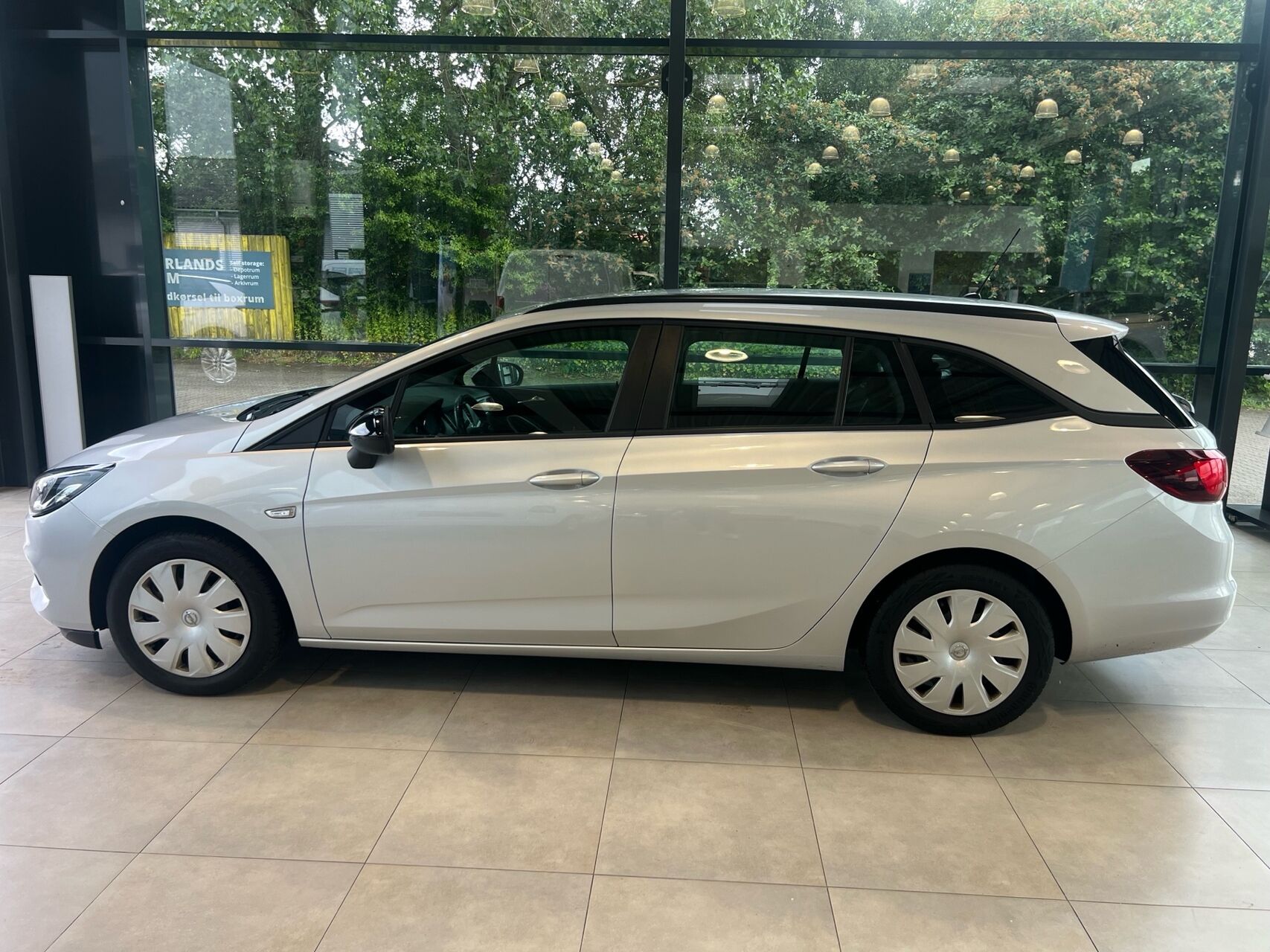 Billede af Opel Astra Sports Tourer 1,2 Turbo Edition+ 110HK Stc
