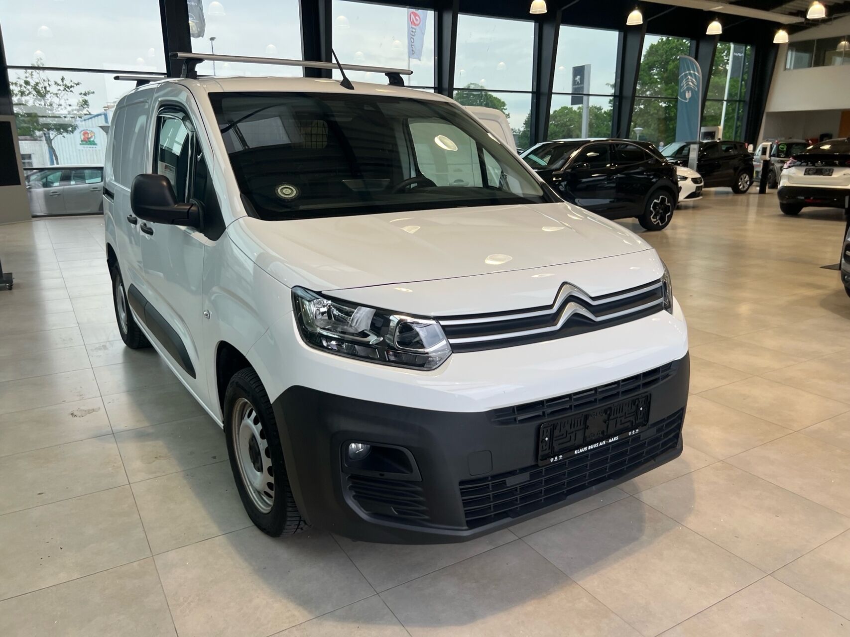 Billede af Citroën Berlingo L1 1,5 Blue HDi Proffline EAT8 start/stop 130HK Van 8g Aut.
