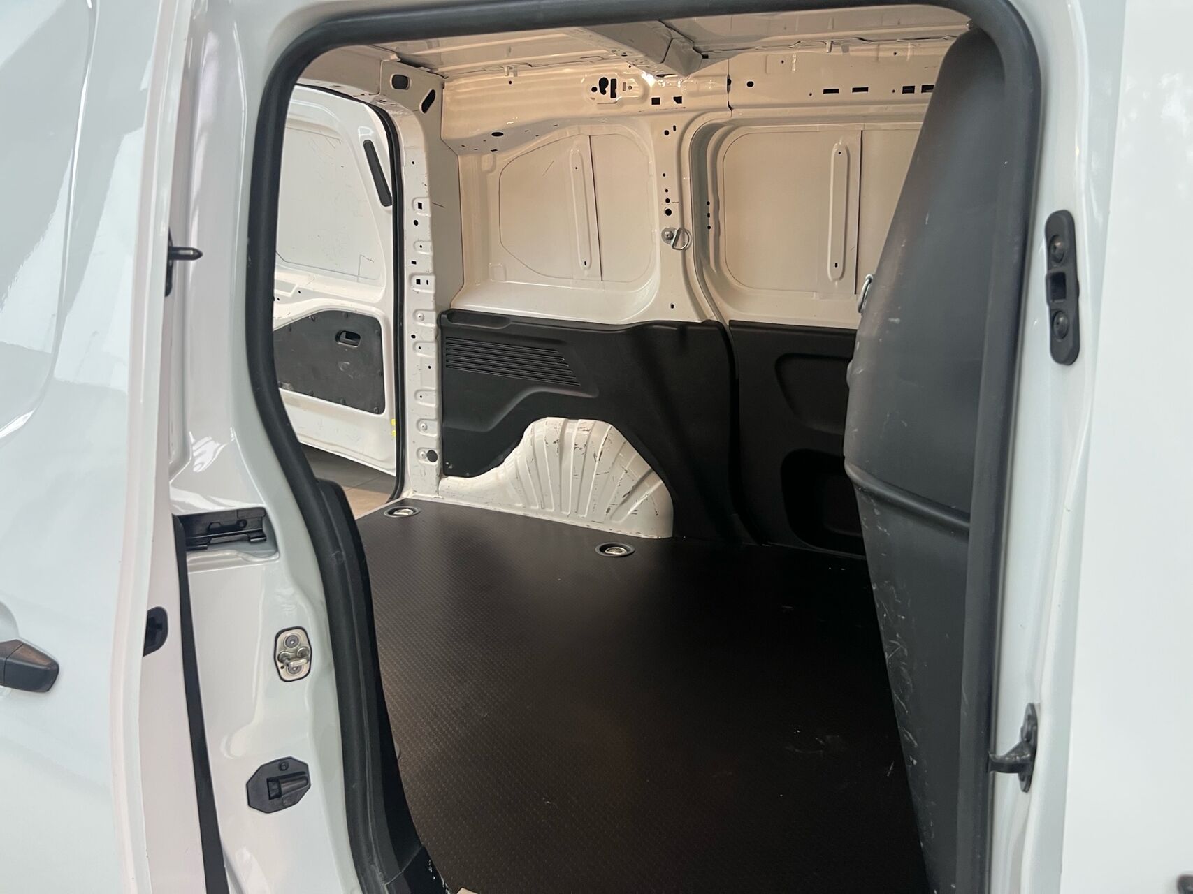 Billede af Citroën Berlingo L1 1,5 Blue HDi Proffline EAT8 start/stop 130HK Van 8g Aut.