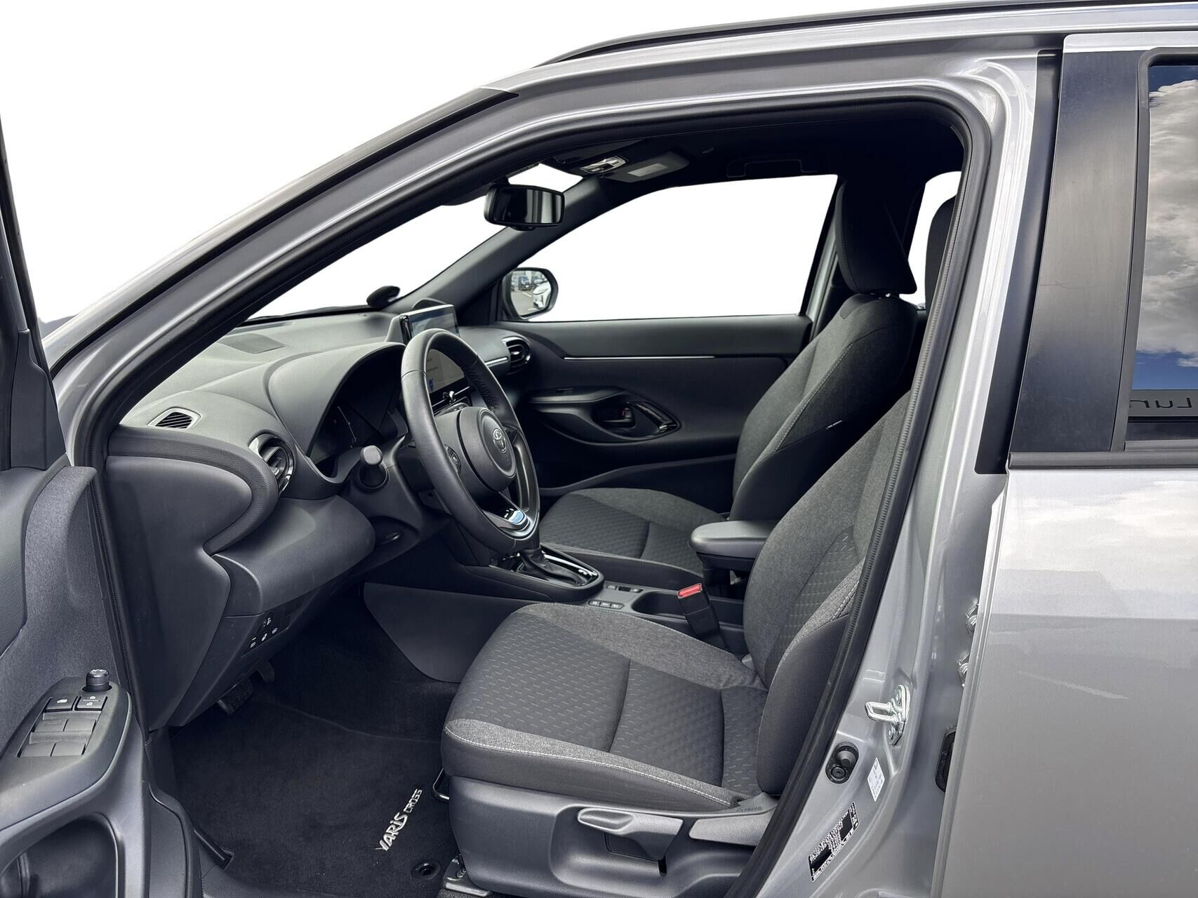 Billede af Toyota Yaris Cross 1,5 Hybrid Style Comfort 116HK 5d Trinl. Gear