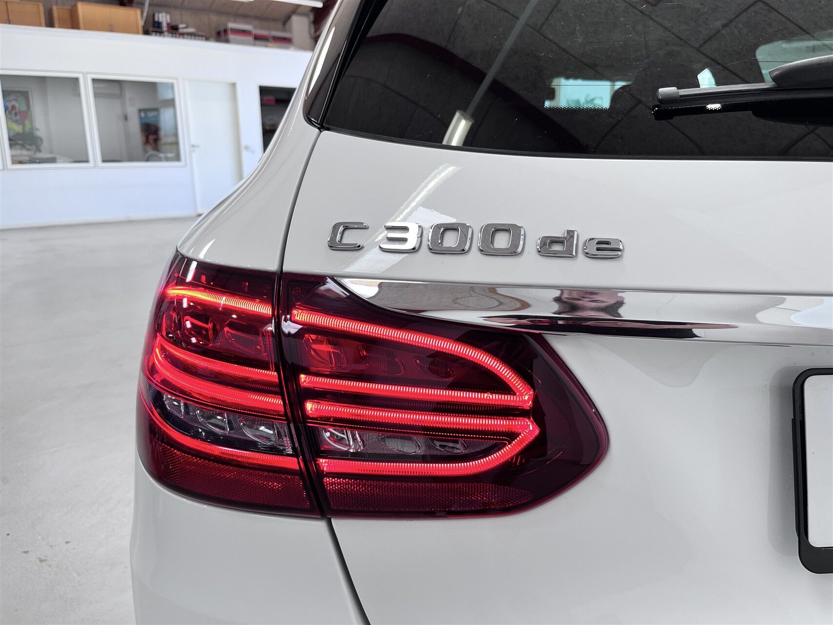 Billede af Mercedes-Benz C300 de T 2,0 CDI  Plugin-hybrid Avantgarde 9G-Tronic 306HK Stc Aut.