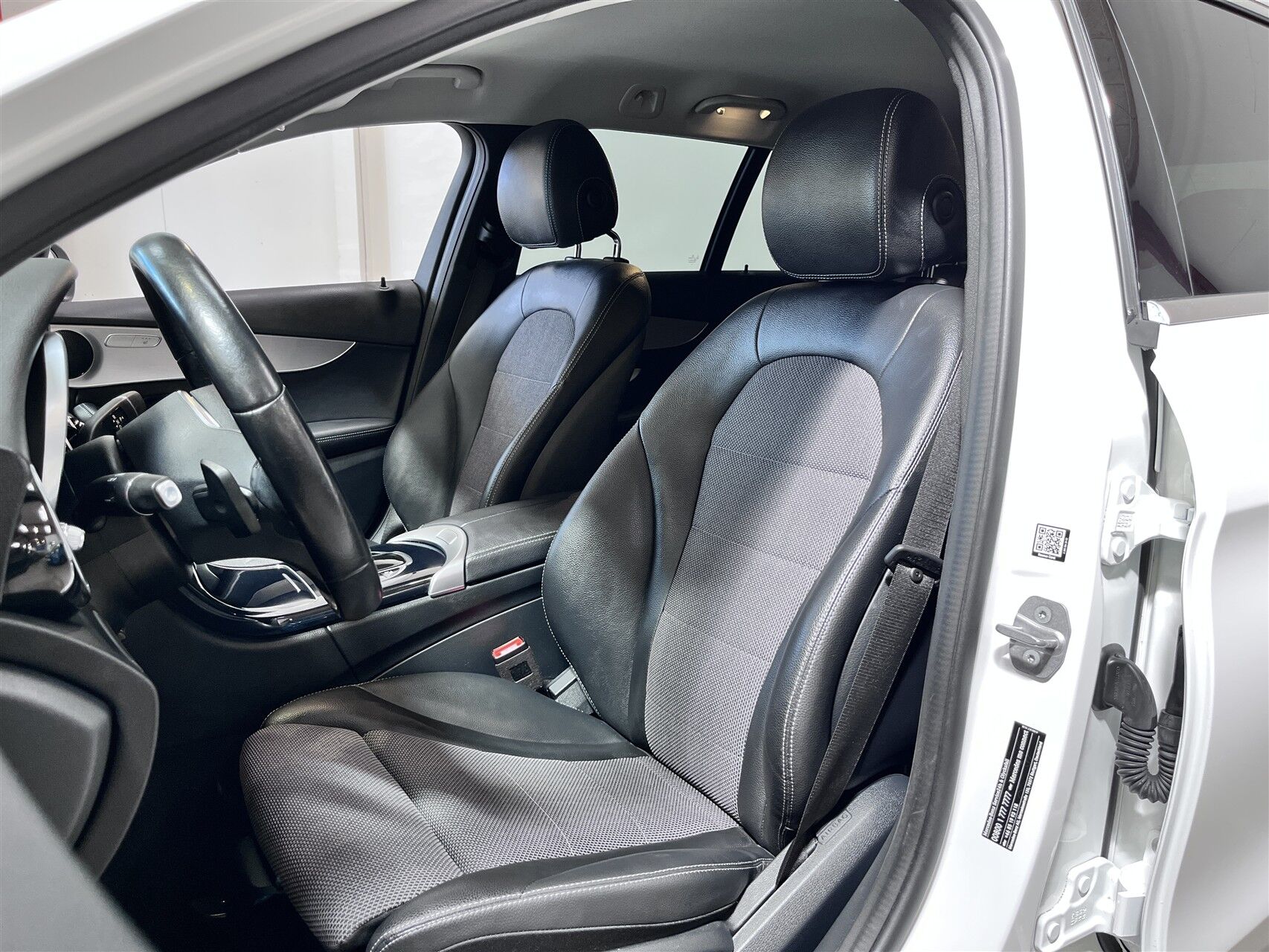 Billede af Mercedes-Benz C300 de T 2,0 CDI  Plugin-hybrid Avantgarde 9G-Tronic 306HK Stc Aut.