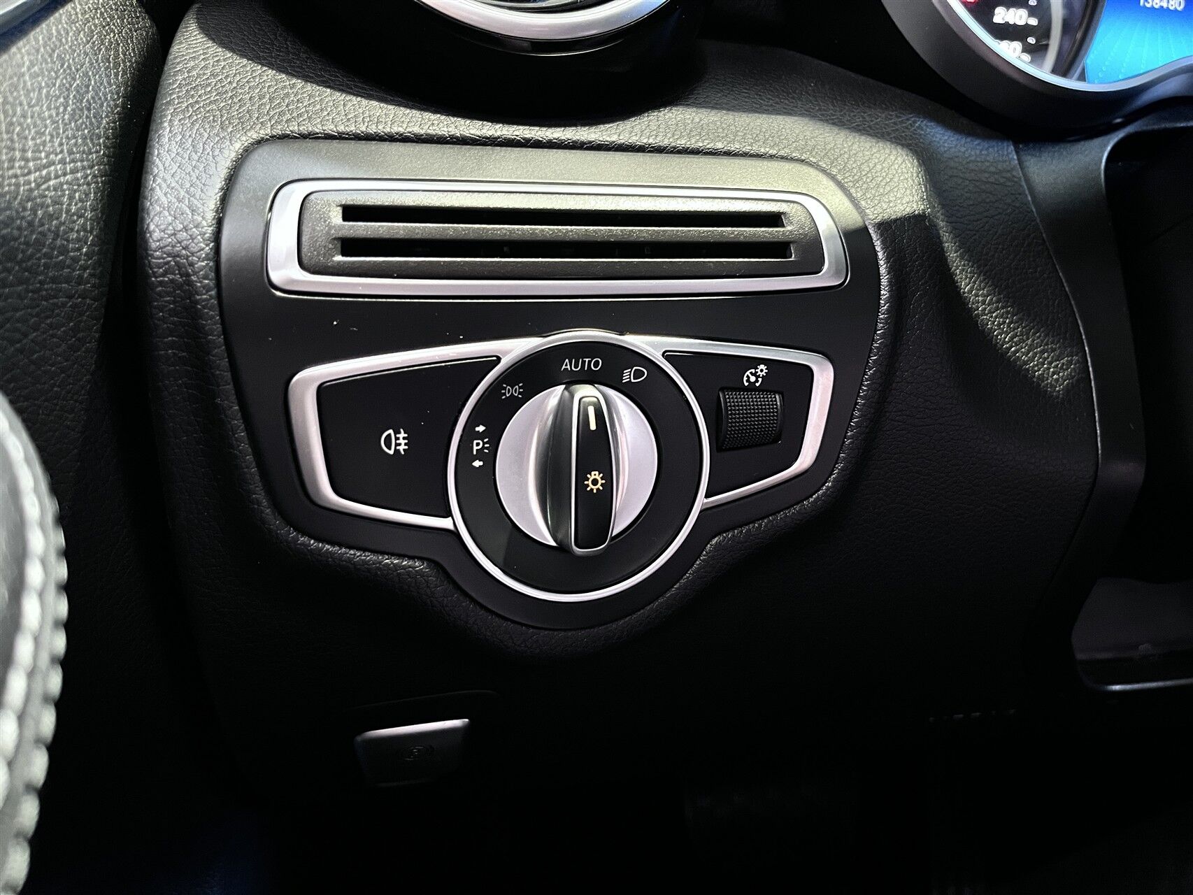 Billede af Mercedes-Benz C300 de T 2,0 CDI  Plugin-hybrid Avantgarde 9G-Tronic 306HK Stc Aut.