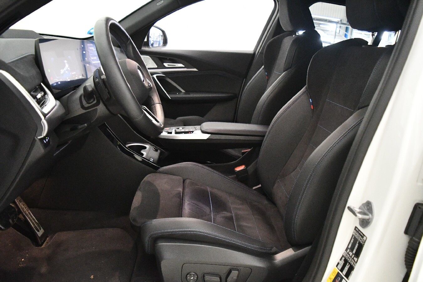 Billede af BMW iX2 eDrive20 Fully Charged 204HK 5d Aut.
