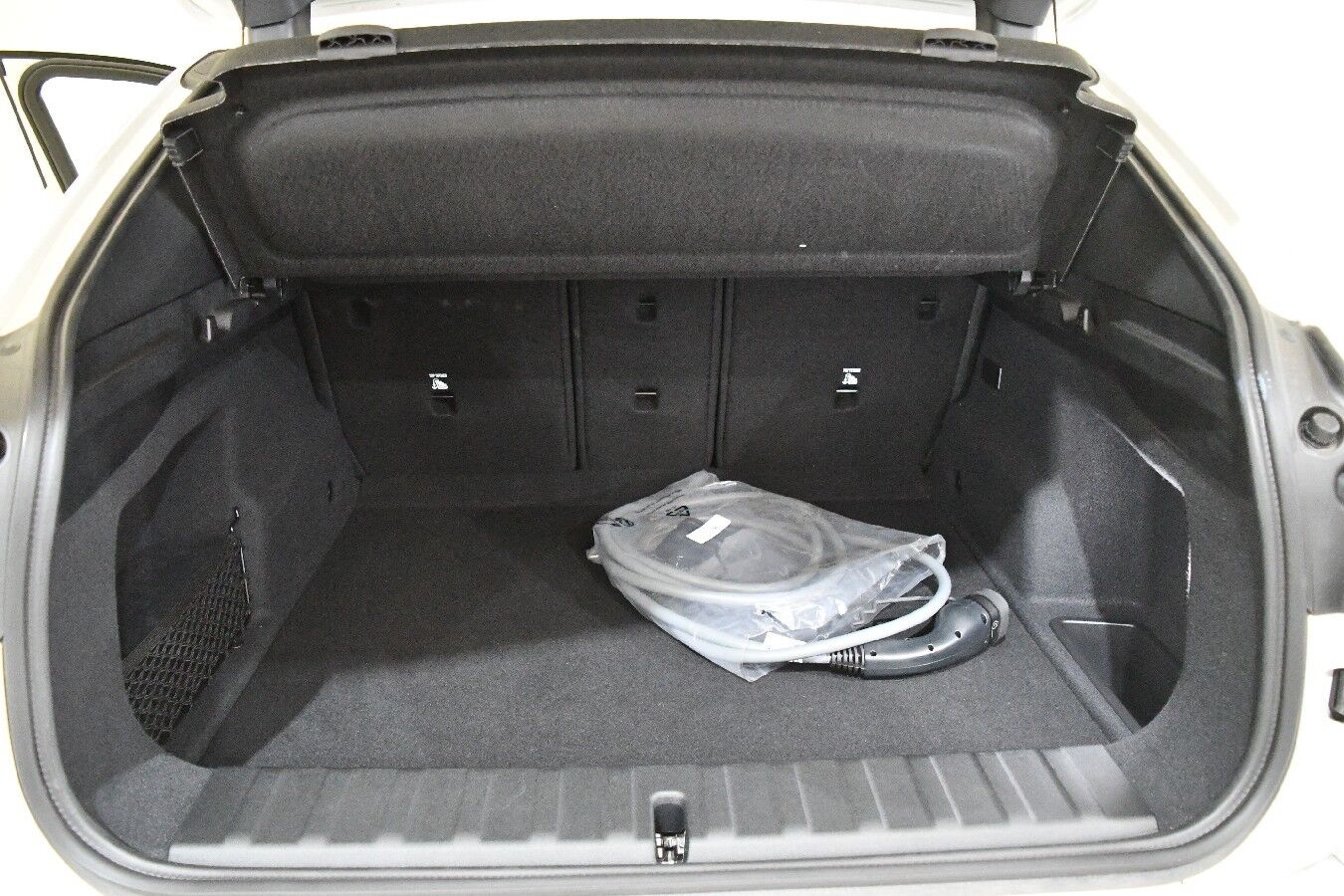 Billede af BMW iX2 eDrive20 Fully Charged 204HK 5d Aut.