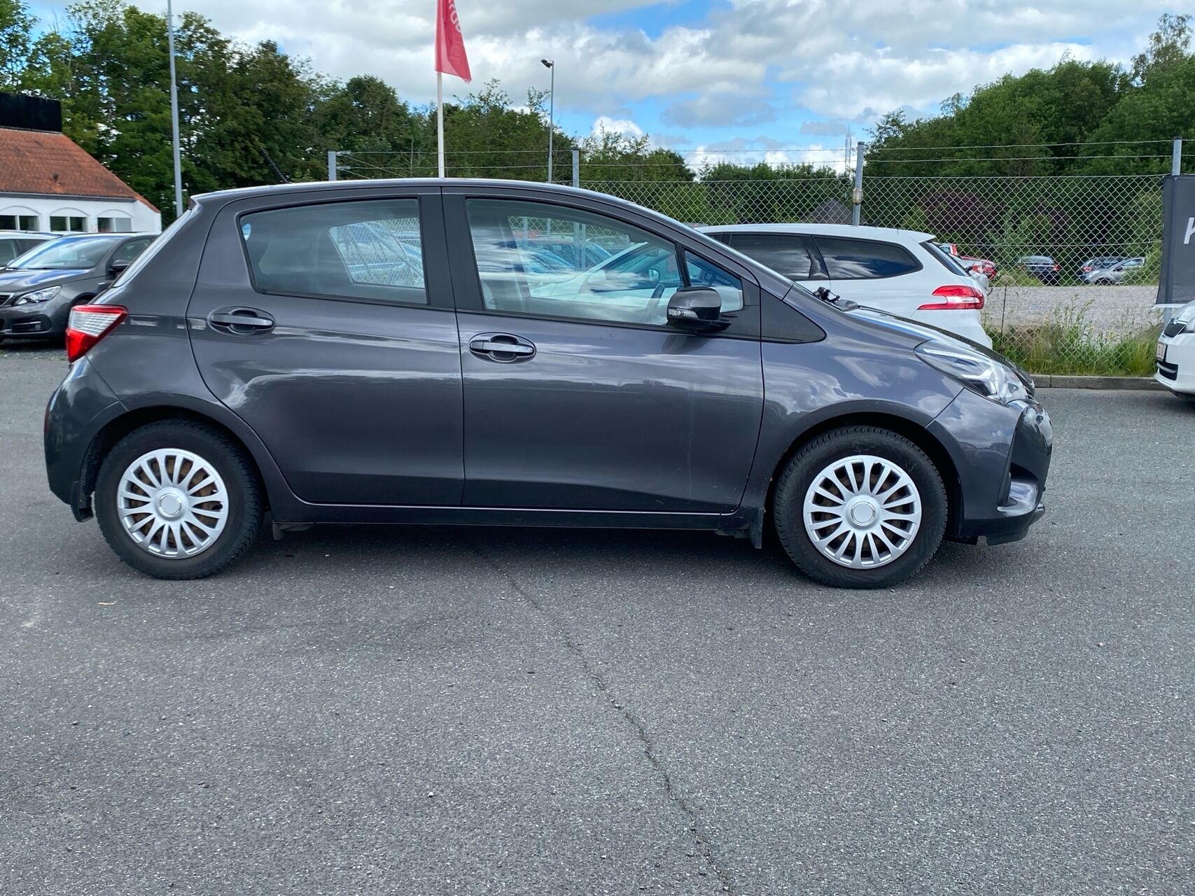 Billede af Toyota Yaris 1,5 VVT-I T2 111HK 5d 6g