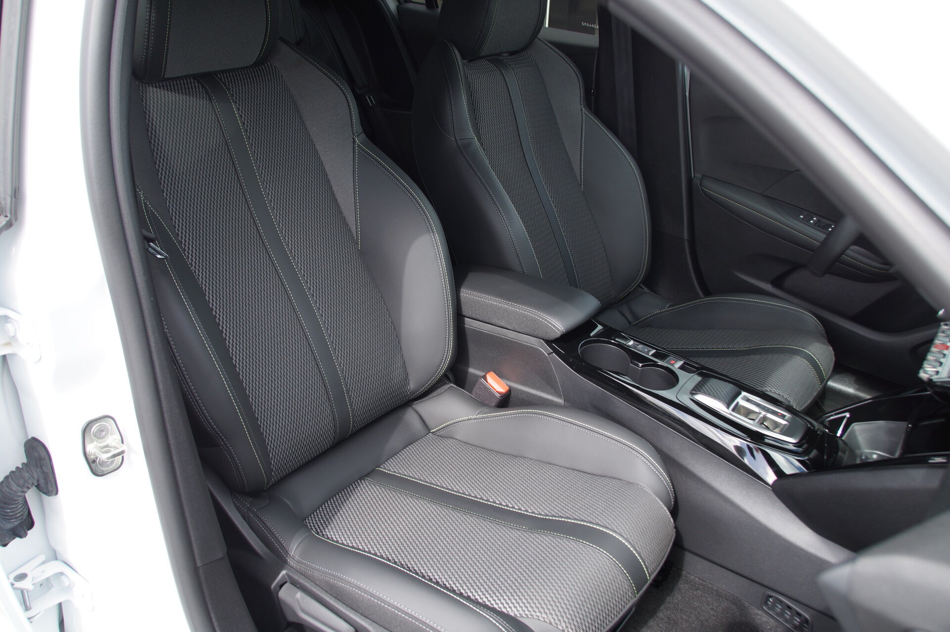Billede af Peugeot e-208 EL GT 156HK 5d Aut.