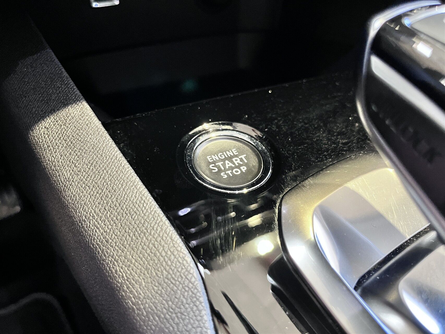Billede af Peugeot 3008 1,6 PureTech  Plugin-hybrid Allure Pack EAT8 225HK 5d 8g Aut.