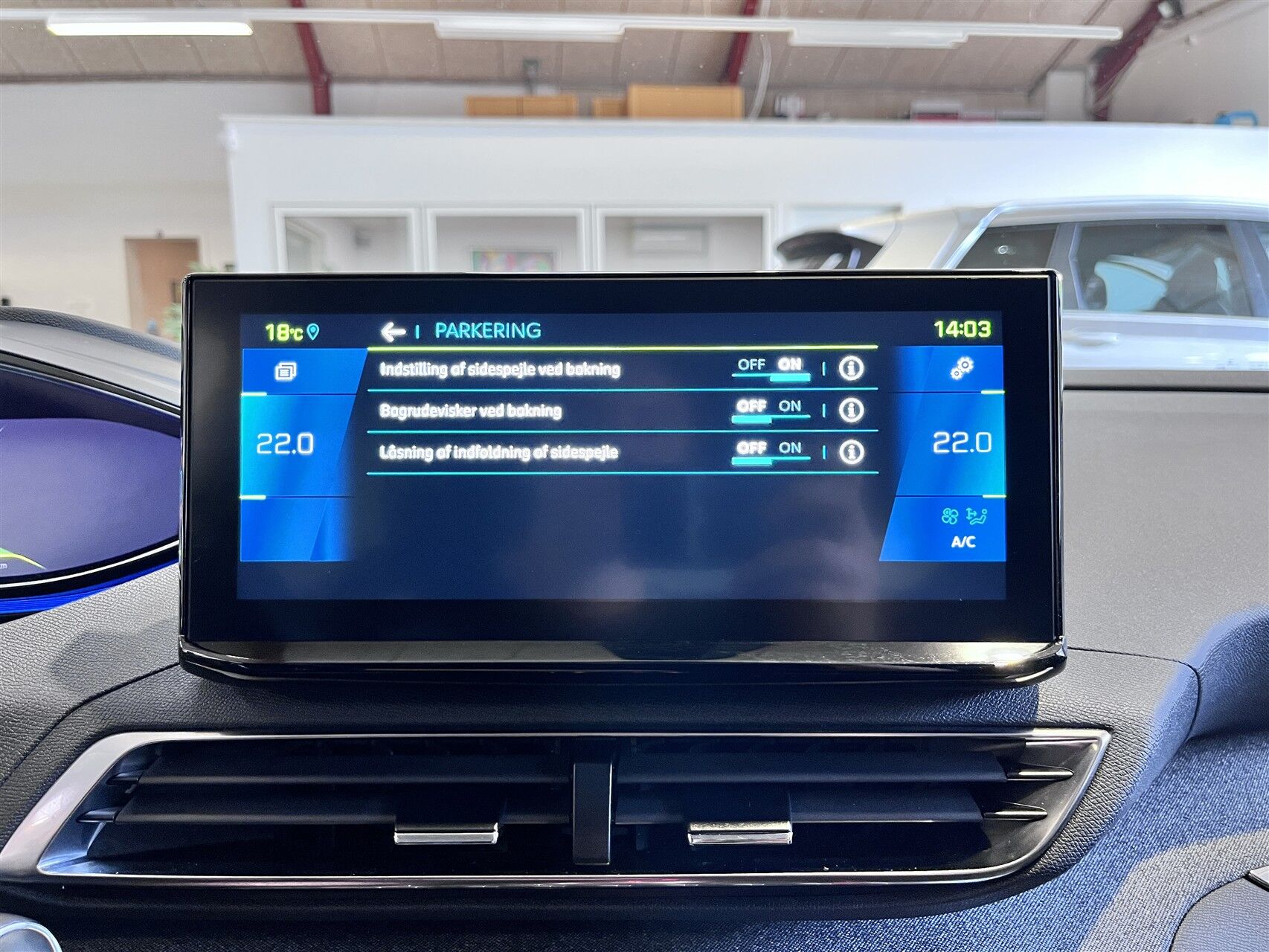 Billede af Peugeot 3008 1,6 PureTech  Plugin-hybrid Allure Pack EAT8 225HK 5d 8g Aut.