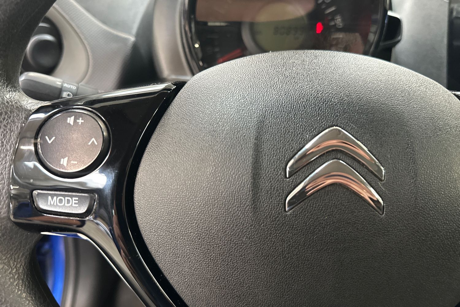 Billede af Citroën C1 1,0 VTi Shine 72HK 5d