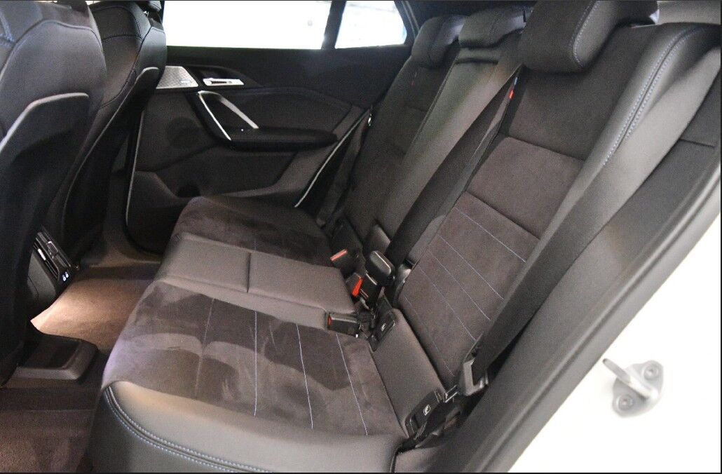 Billede af BMW iX2 eDrive20 Fully Charged 204HK 5d Aut.