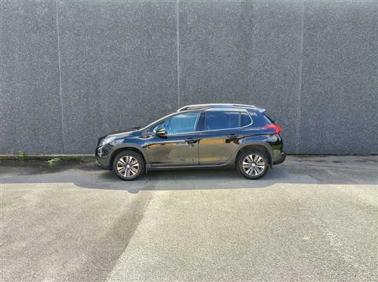 Peugeot 2008 1,2 PureTech Selection Sky 130HK 5d 6g