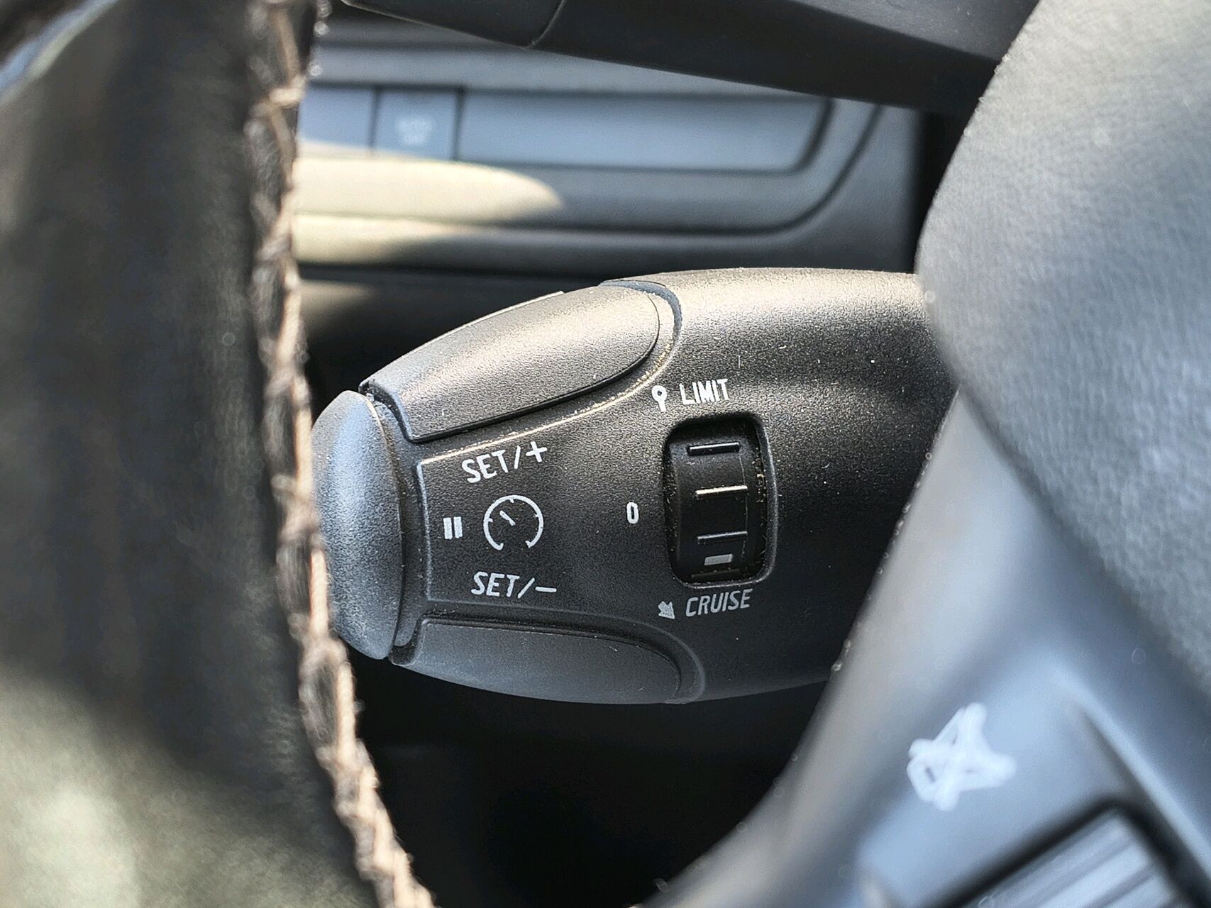 Billede af Peugeot 2008 1,2 PureTech Selection Sky 130HK 5d 6g