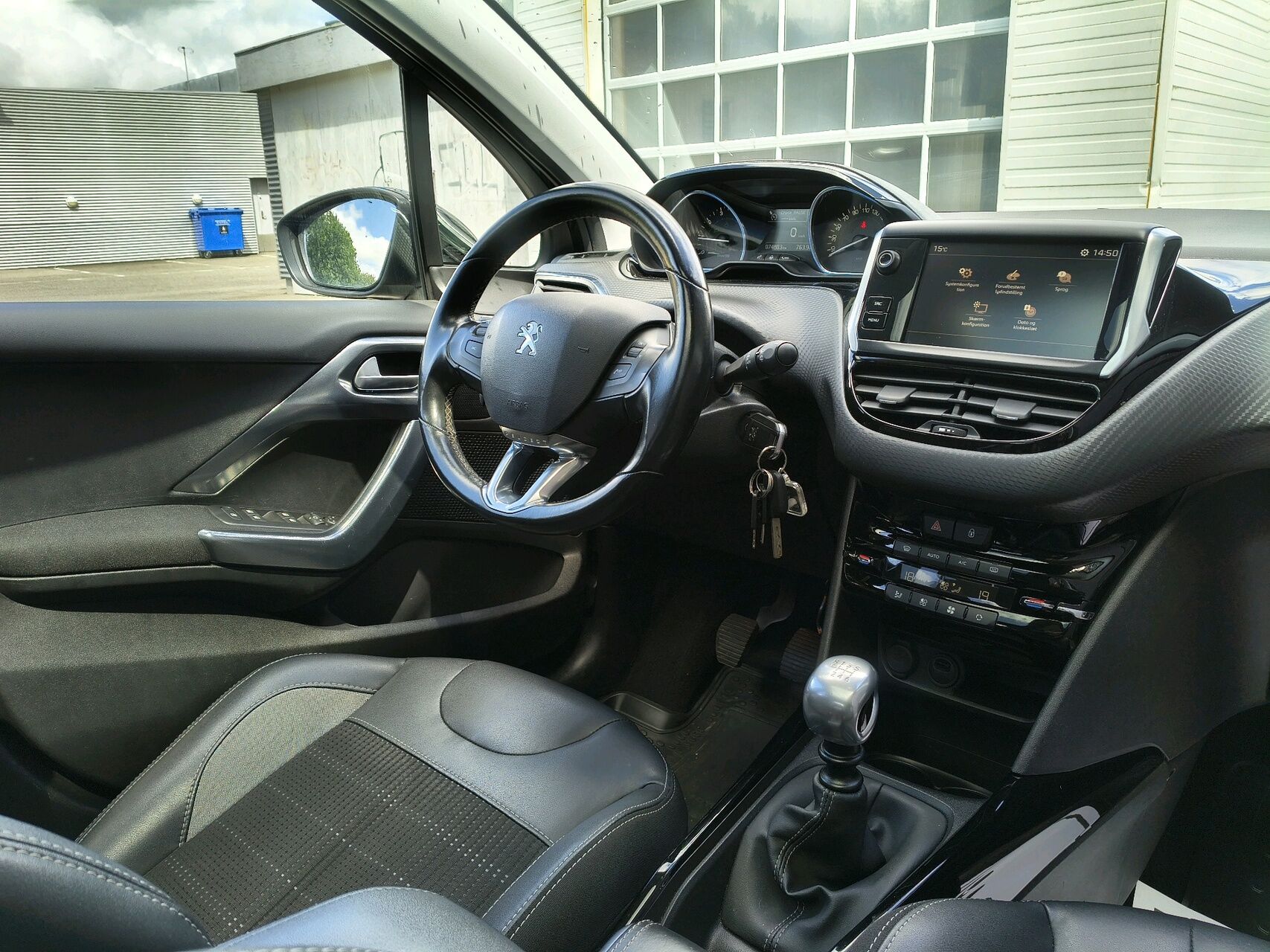 Billede af Peugeot 2008 1,2 PureTech Selection Sky 130HK 5d 6g