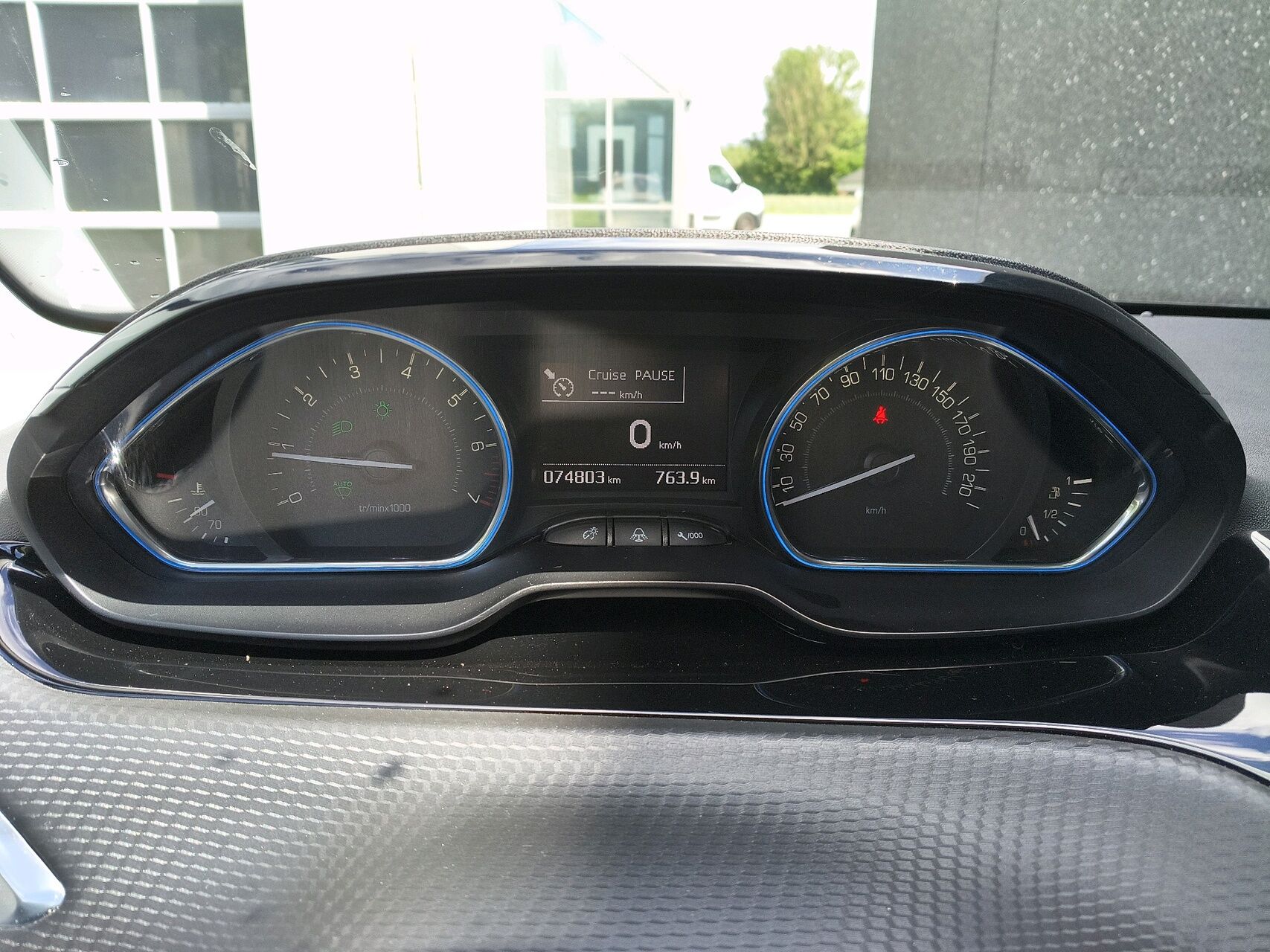 Billede af Peugeot 2008 1,2 PureTech Selection Sky 130HK 5d 6g