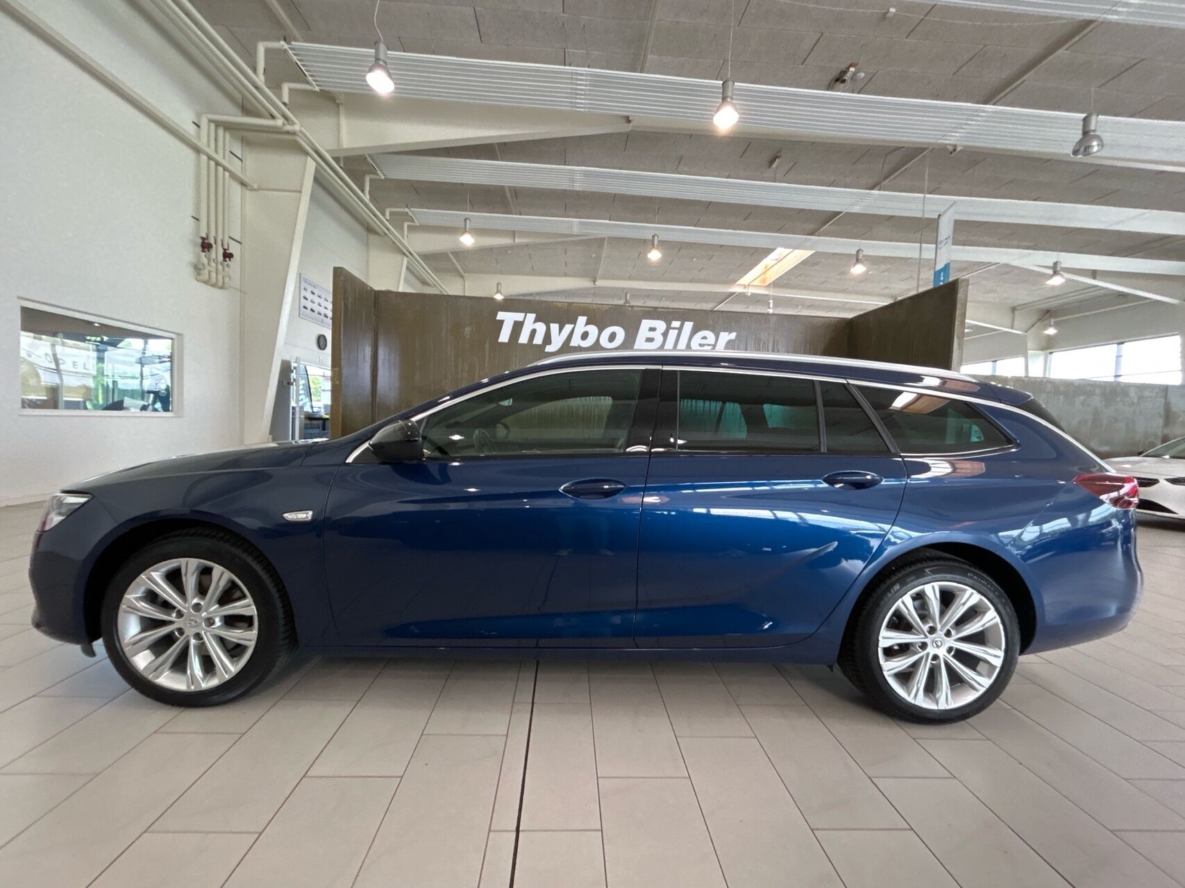 Billede af Opel Insignia Sports Tourer 2,0 D Business Ultimate 174HK Stc 8g Aut.