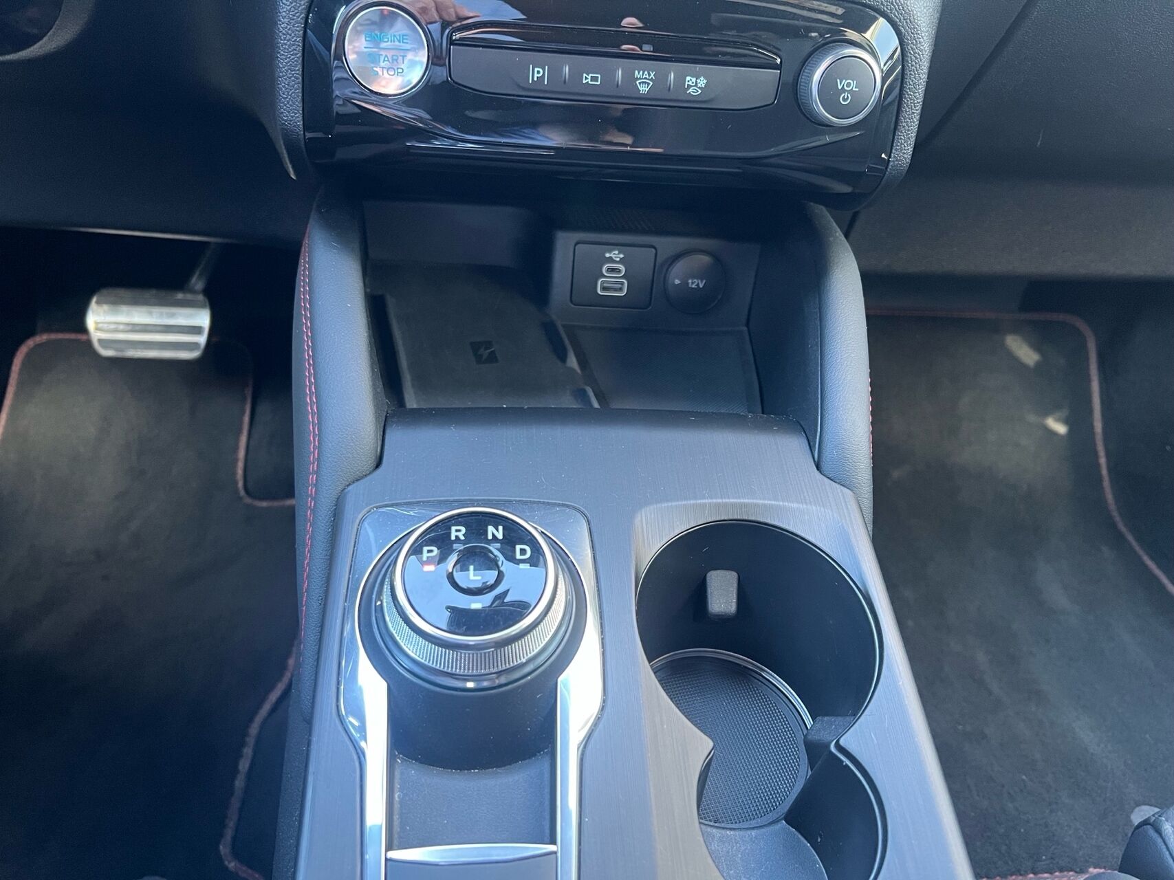 Billede af Ford Kuga 2,5 Plugin-hybrid ST-Line X CVT 243HK 5d Aut.