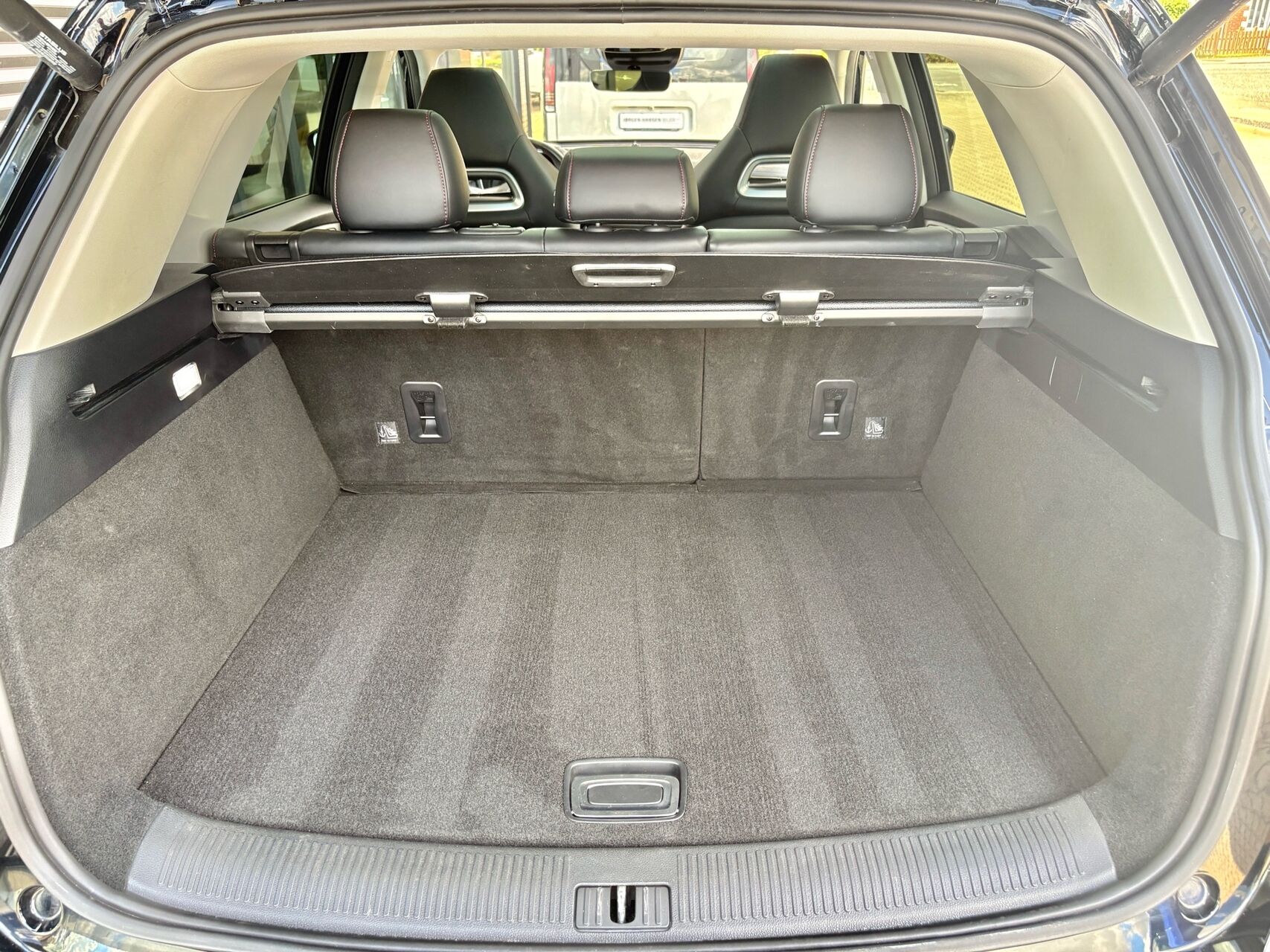 Billede af MG EHS 1,5 T GDI  Plugin-hybrid Luxury 258HK 5d 10g Aut.