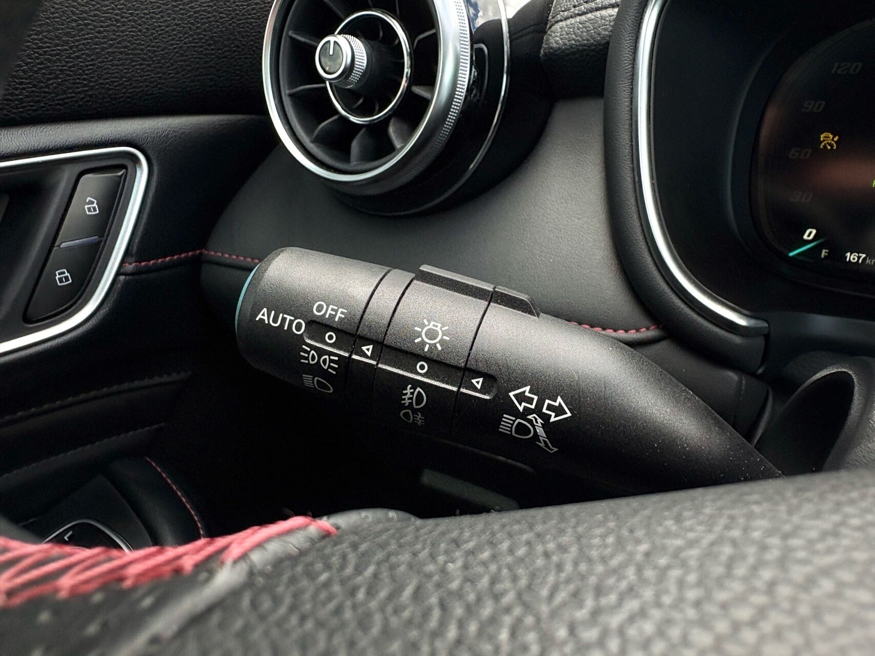 Billede af MG EHS 1,5 T GDI  Plugin-hybrid Luxury 258HK 5d 10g Aut.
