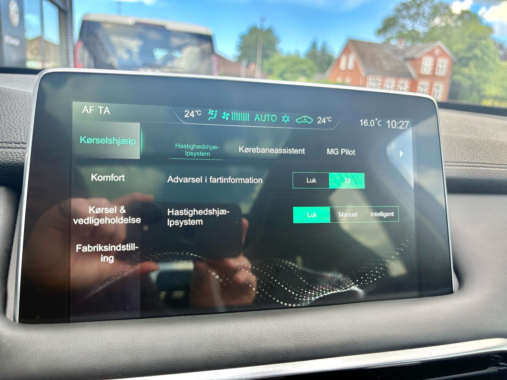 Billede af MG EHS 1,5 T GDI  Plugin-hybrid Luxury 258HK 5d 10g Aut.