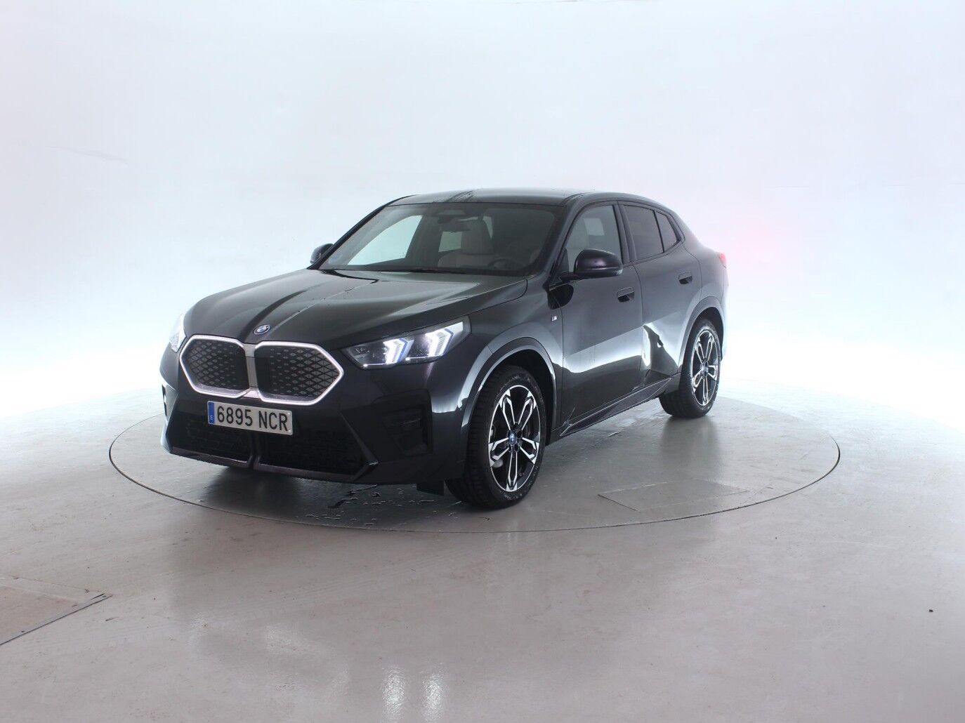 Billede af BMW iX2 eDrive20 Fully Charged 204HK 5d Aut.