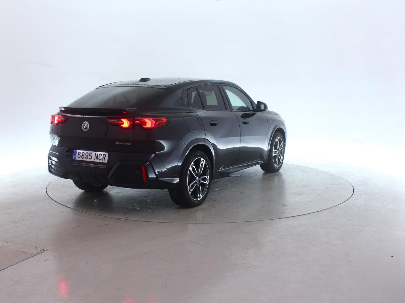 Billede af BMW iX2 eDrive20 Fully Charged 204HK 5d Aut.